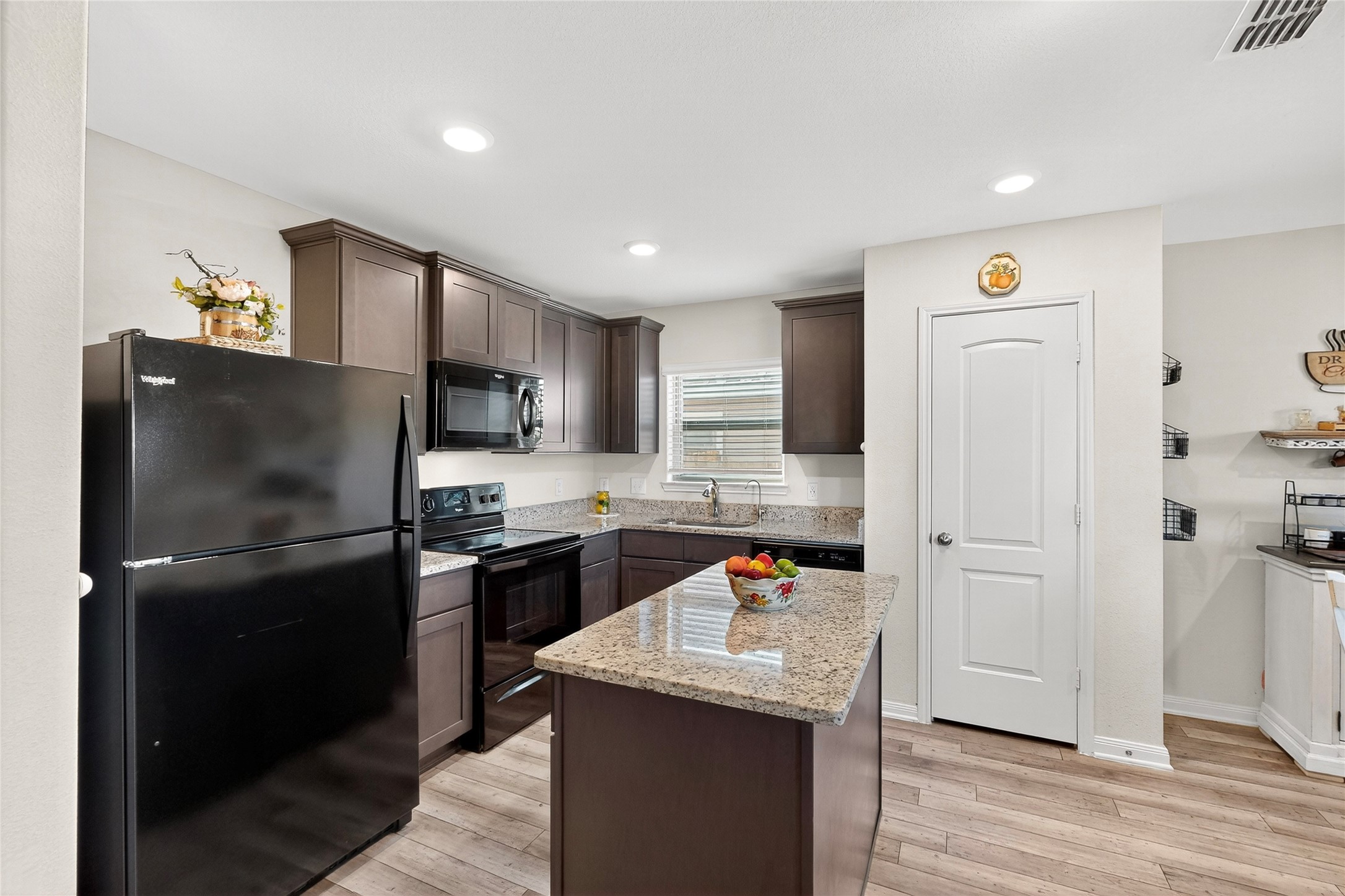 8401 Steel Dust Drive