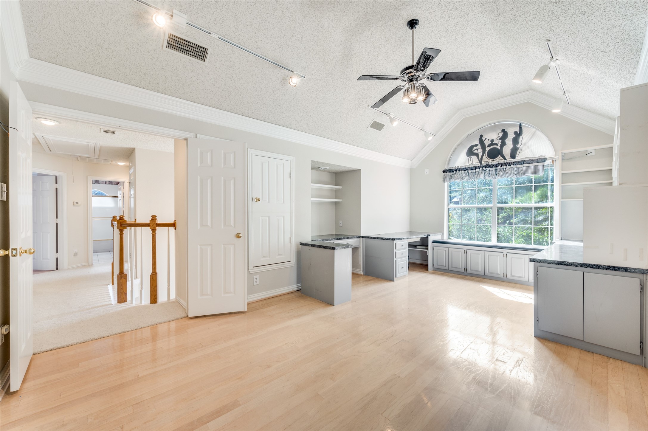 2619 Hidden Ridge Drive