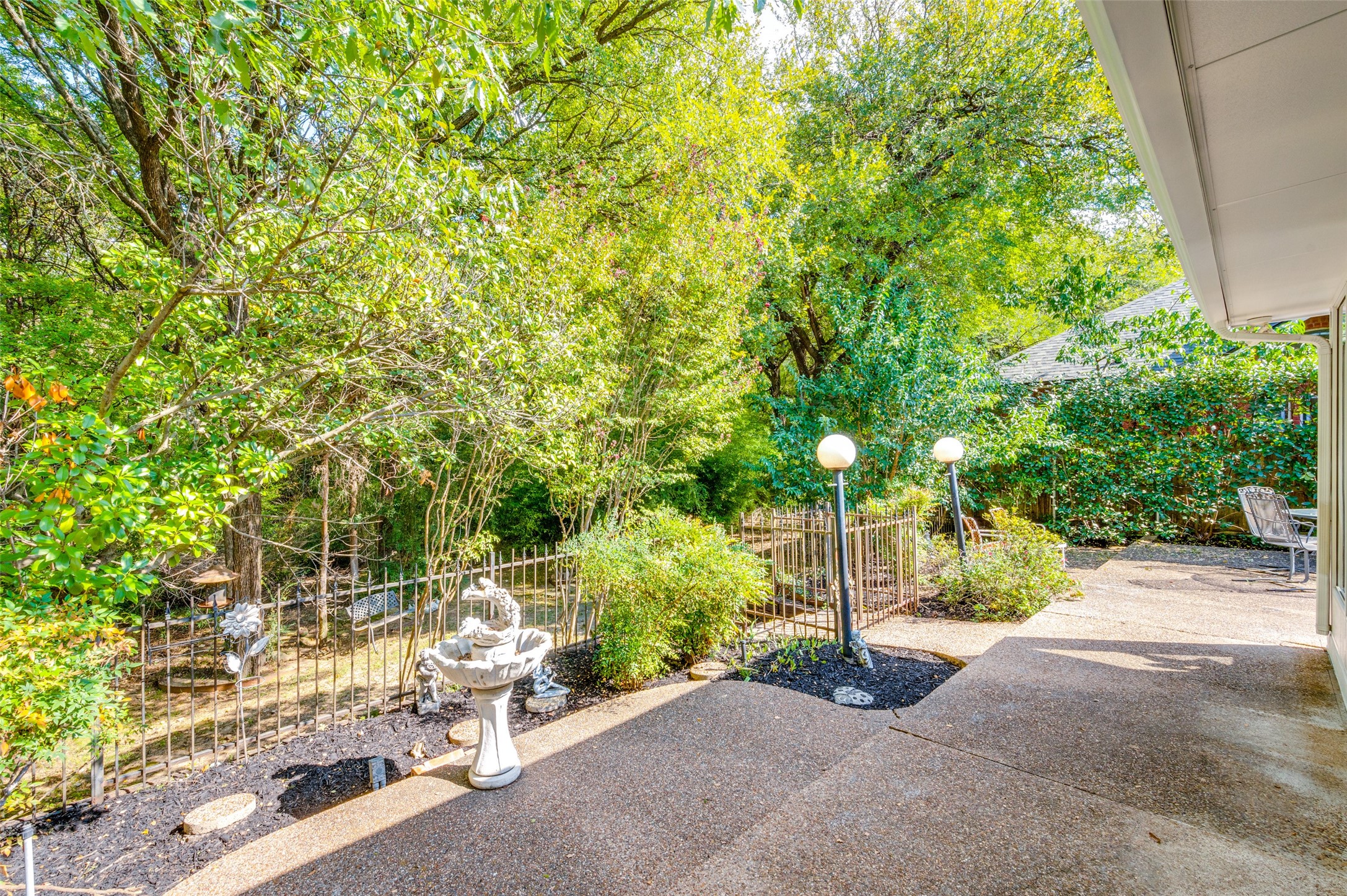 2619 Hidden Ridge Drive