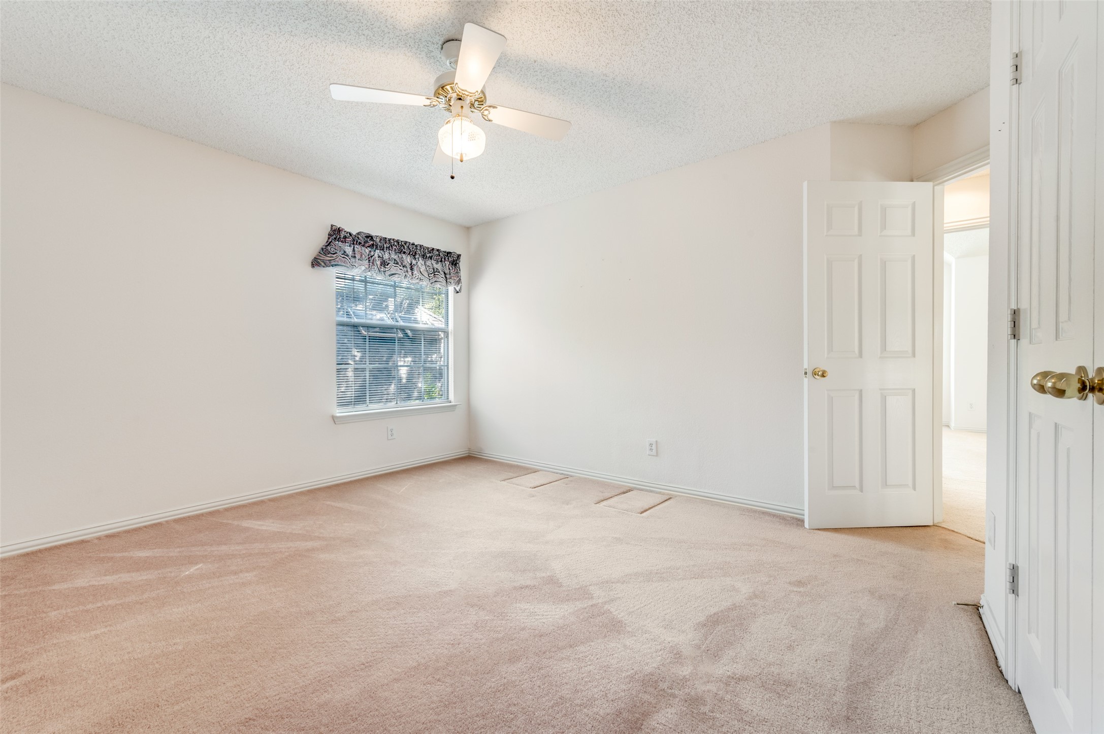 2619 Hidden Ridge Drive