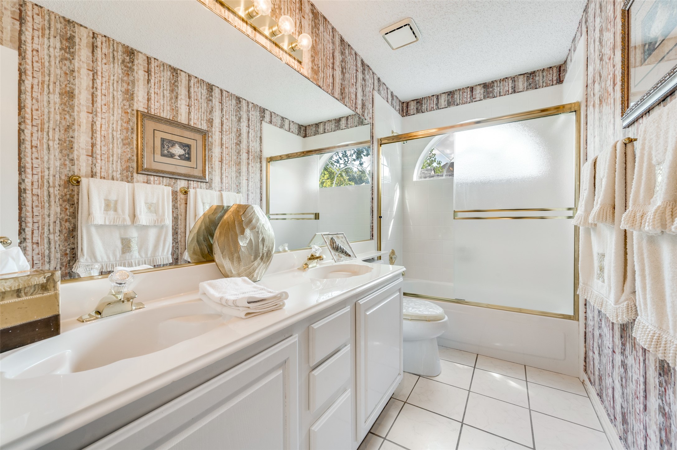 2619 Hidden Ridge Drive