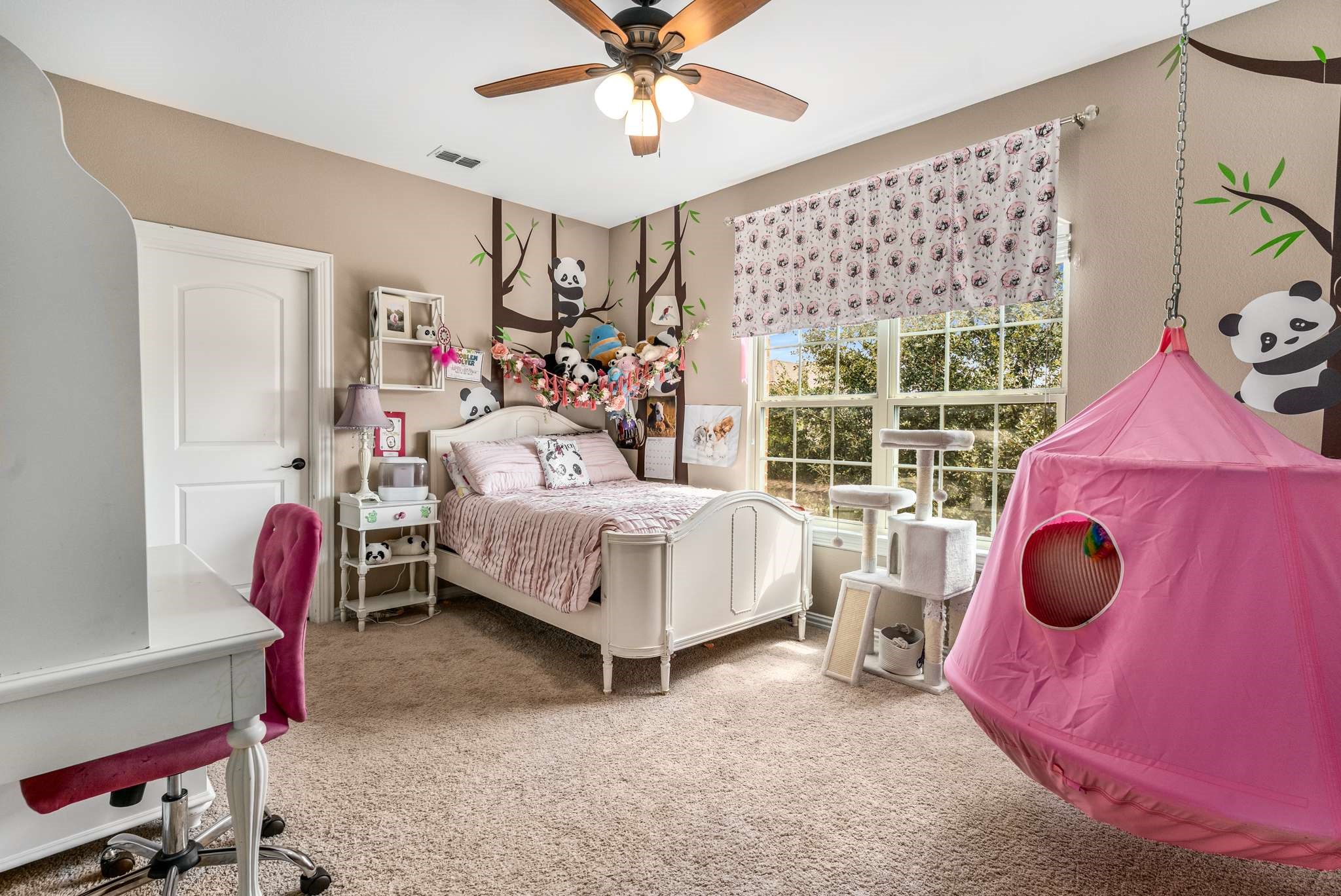 2825 Macquarie Street