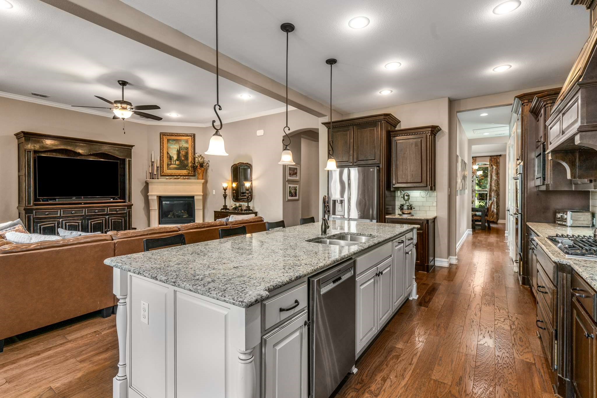 2825 Macquarie Street