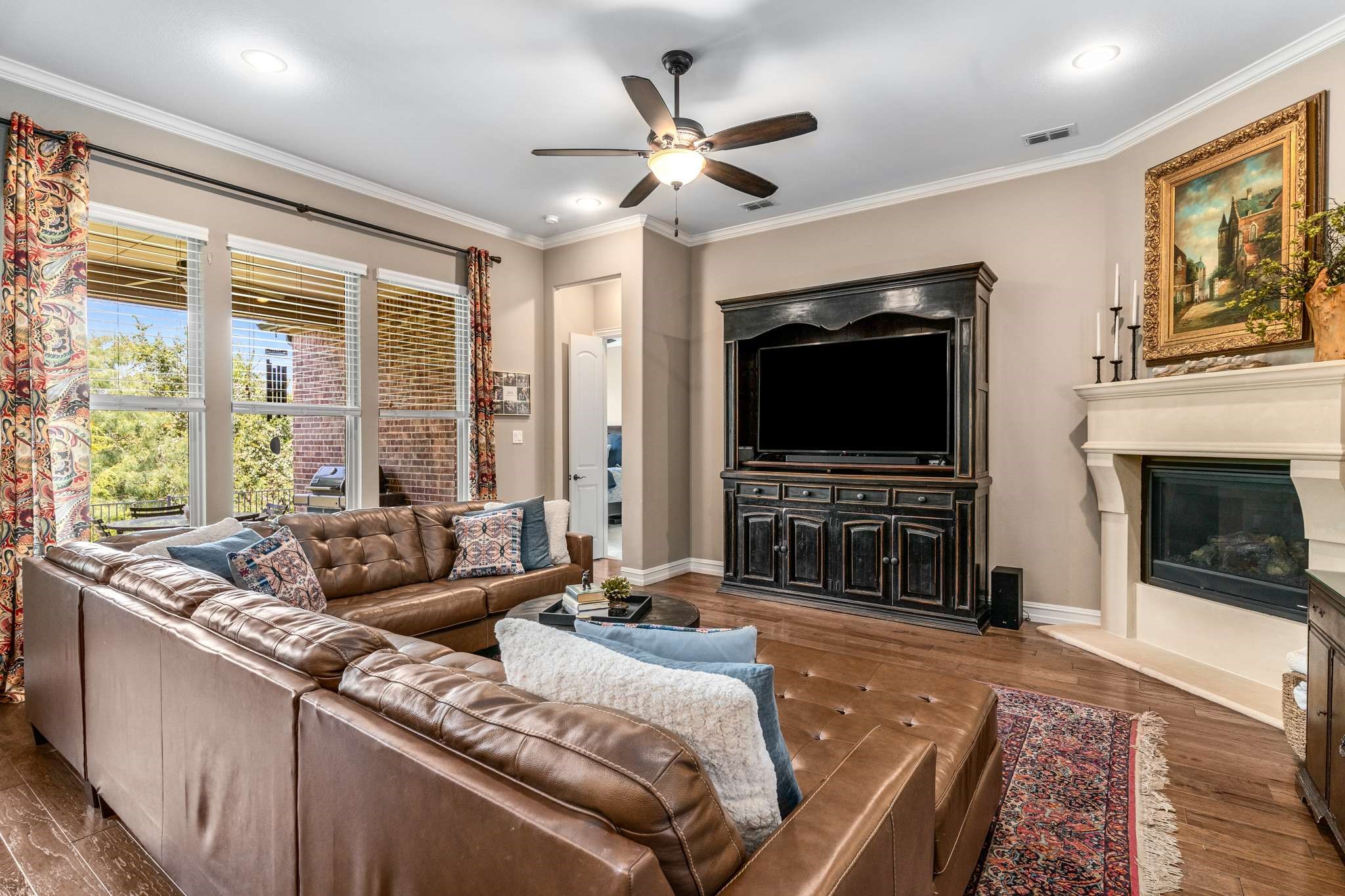 2825 Macquarie Street