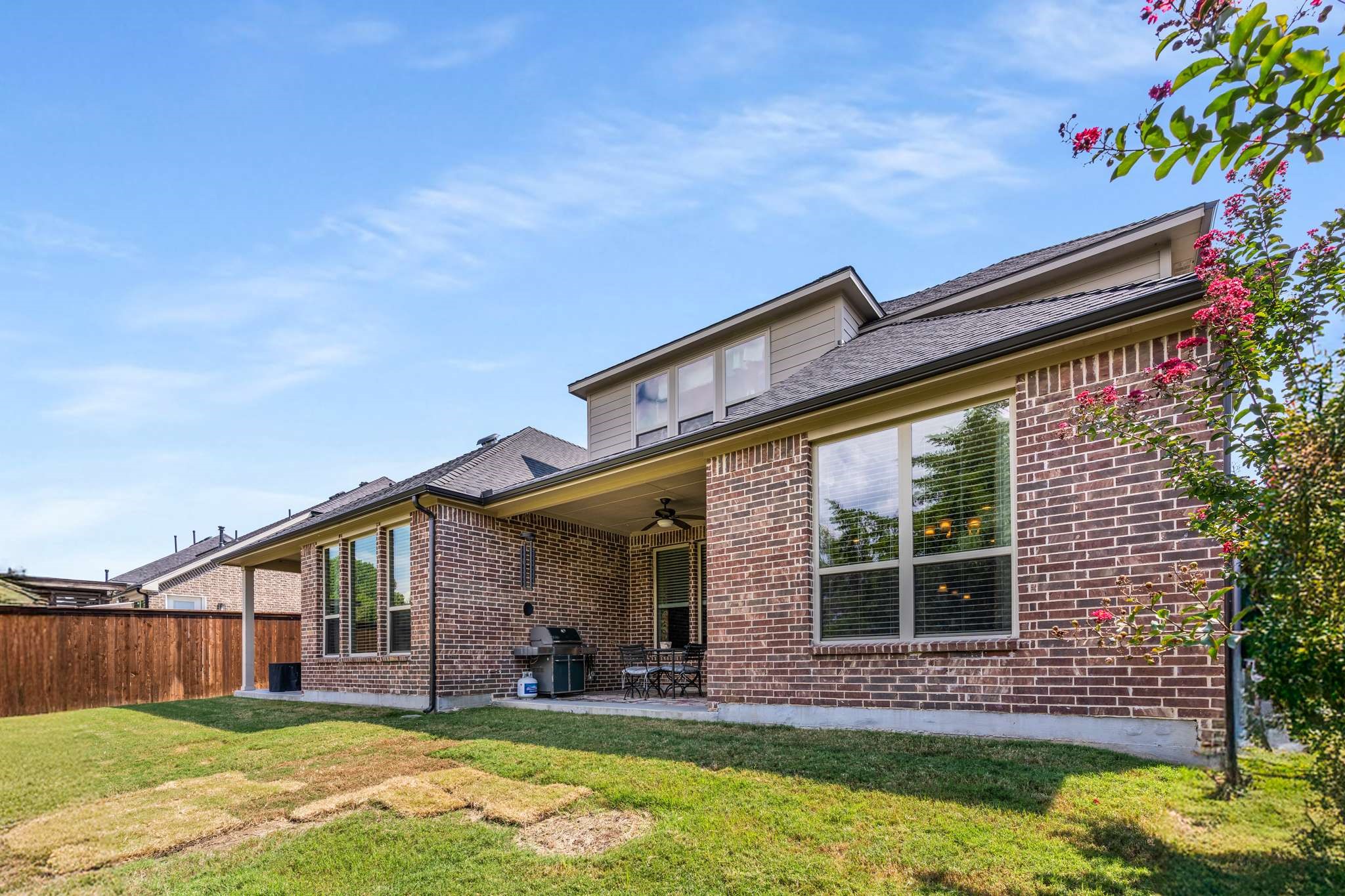 2825 Macquarie Street