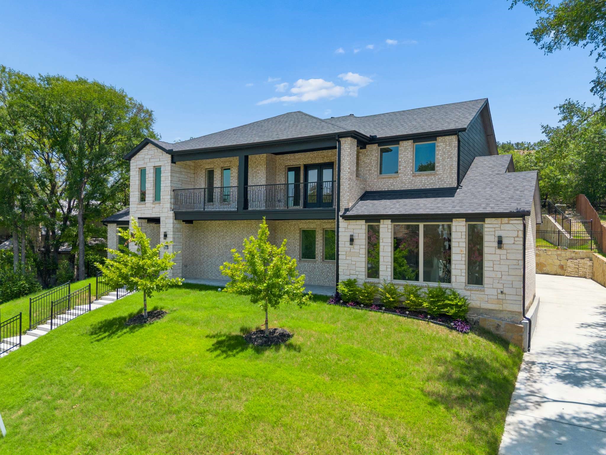9008 Crosswind Drive