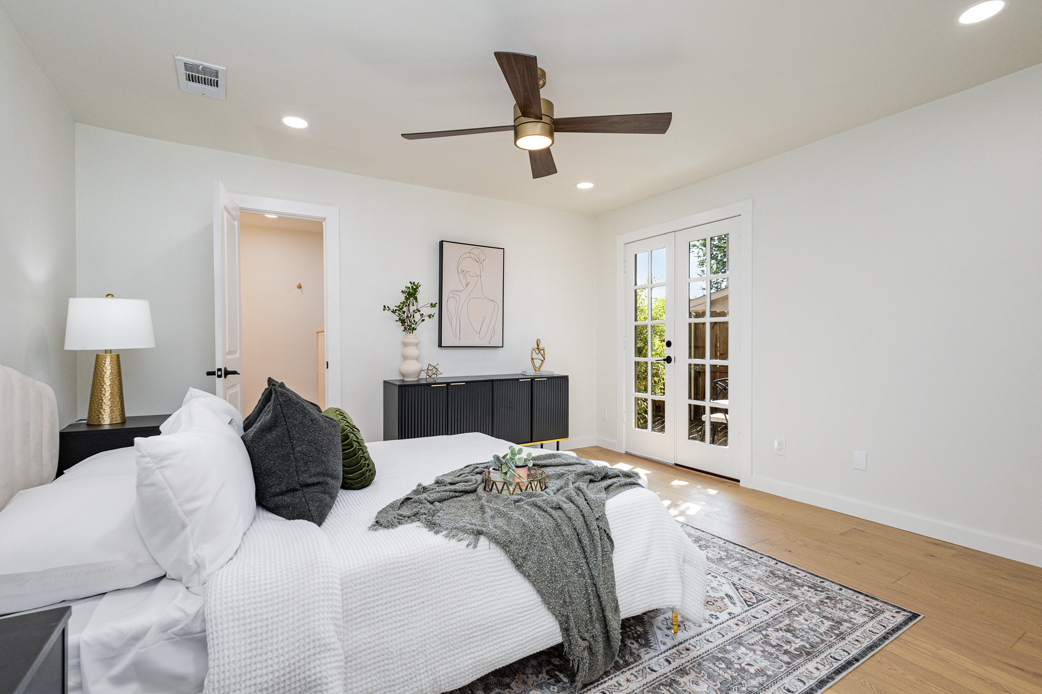 432 Pleasant Valley Lane