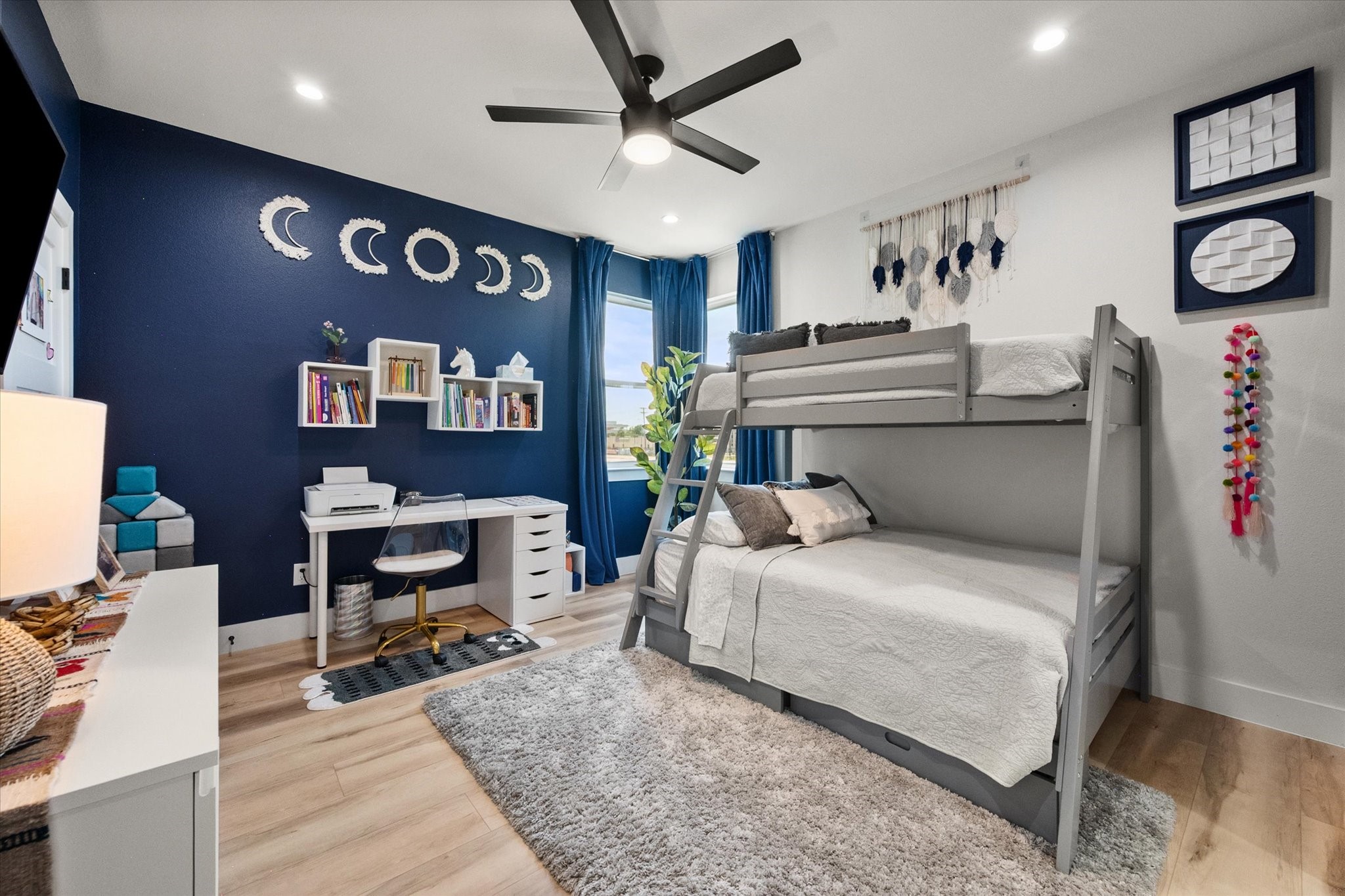 4029 Ivanhoe Lane