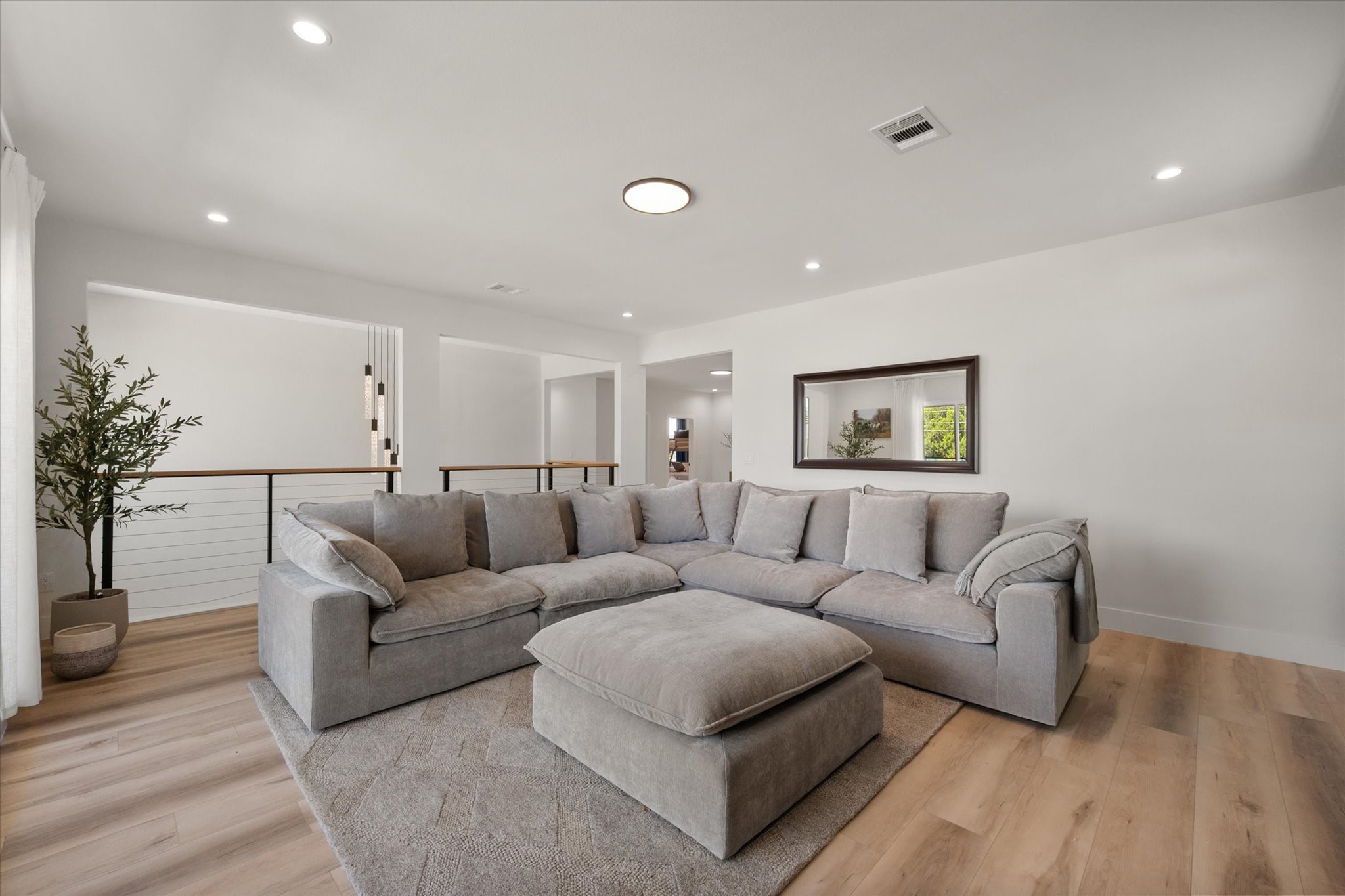 4029 Ivanhoe Lane