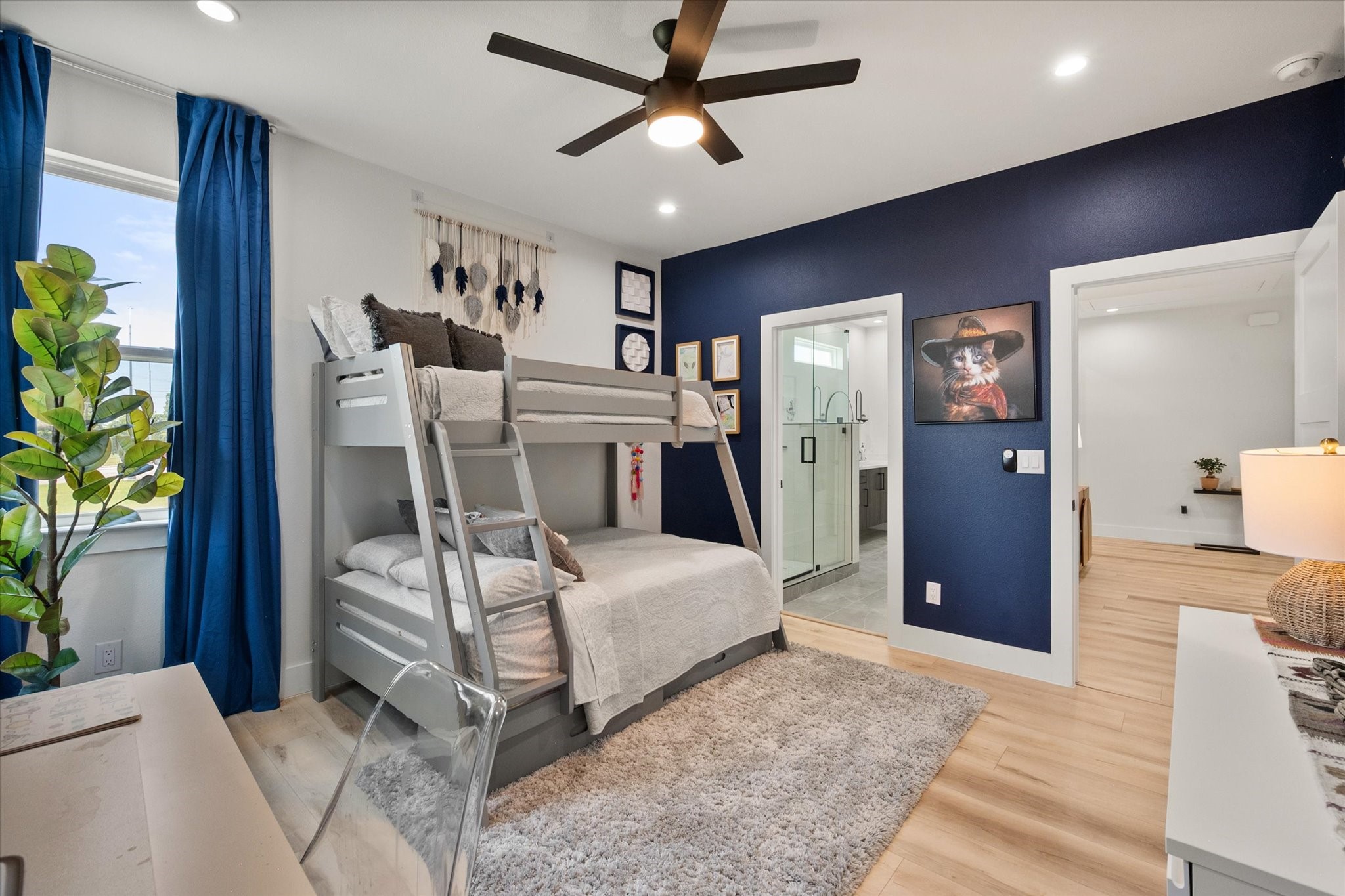 4029 Ivanhoe Lane