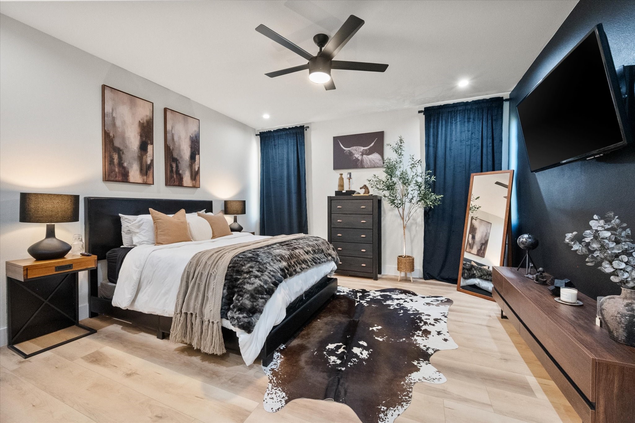 4029 Ivanhoe Lane