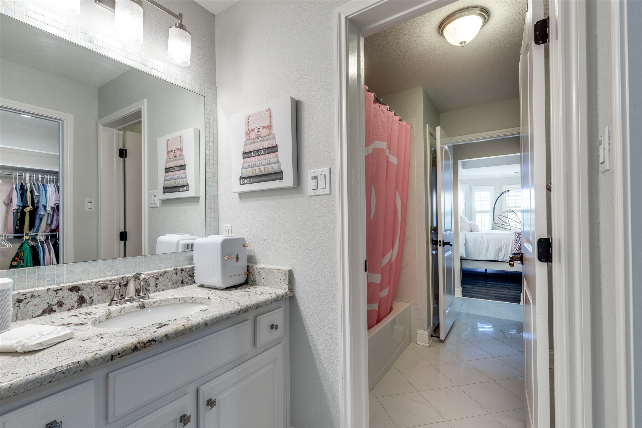 812 Lexington Terrace