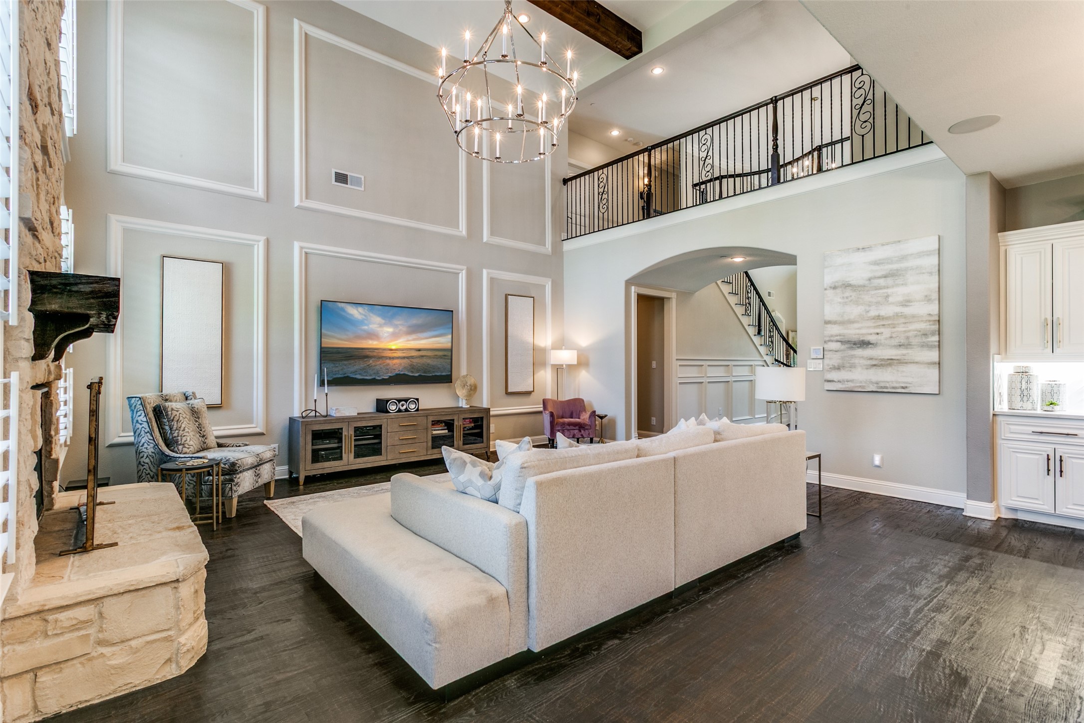 812 Lexington Terrace