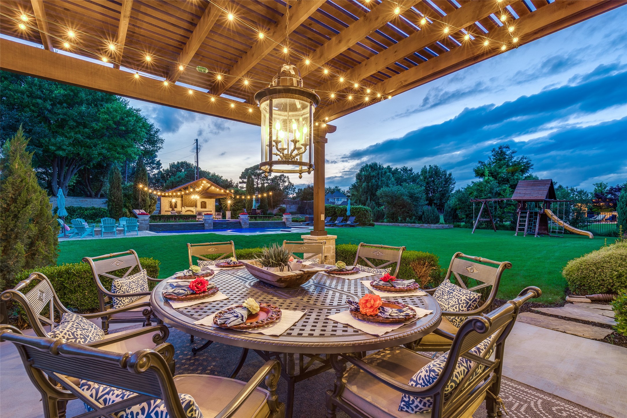 812 Lexington Terrace