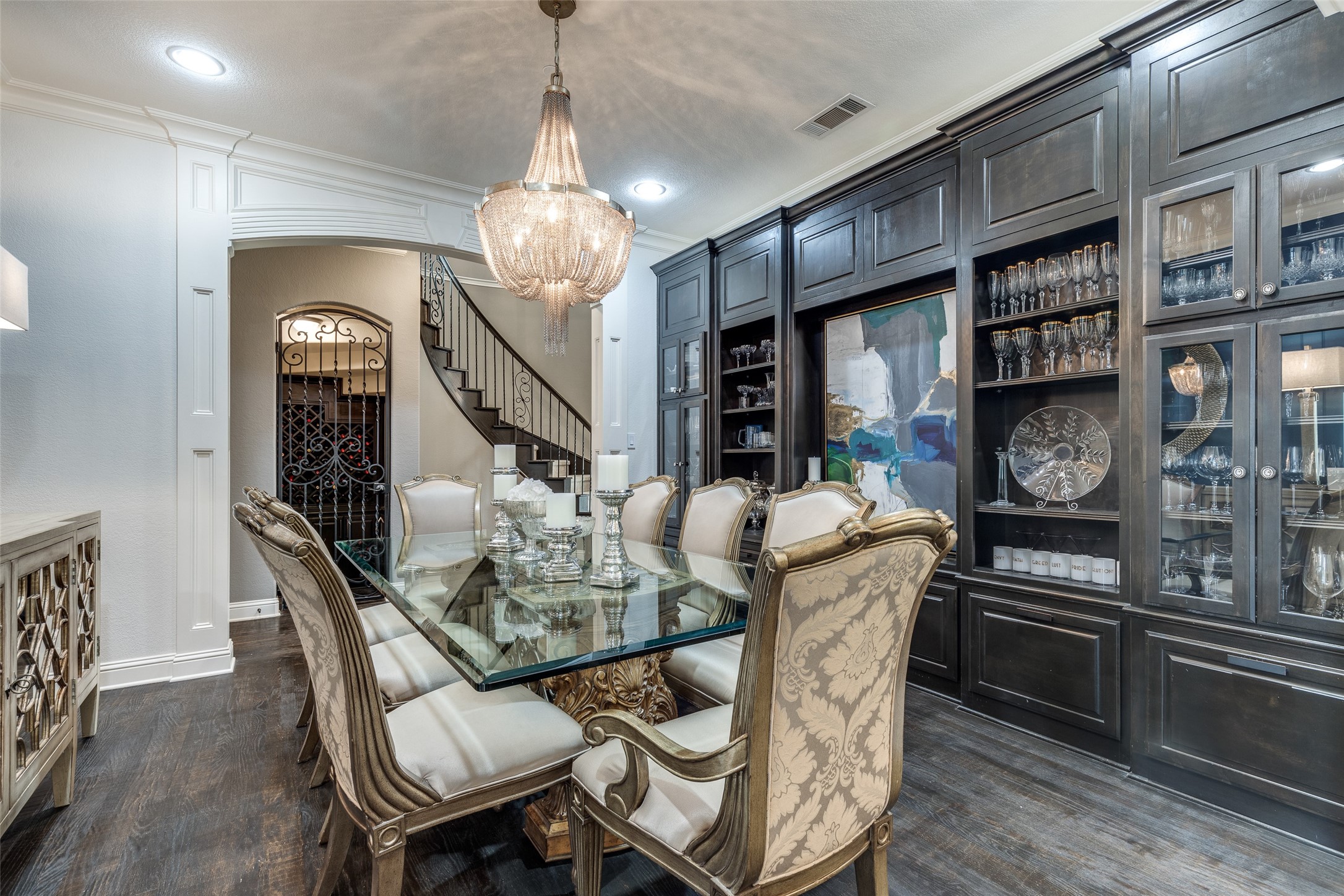 812 Lexington Terrace