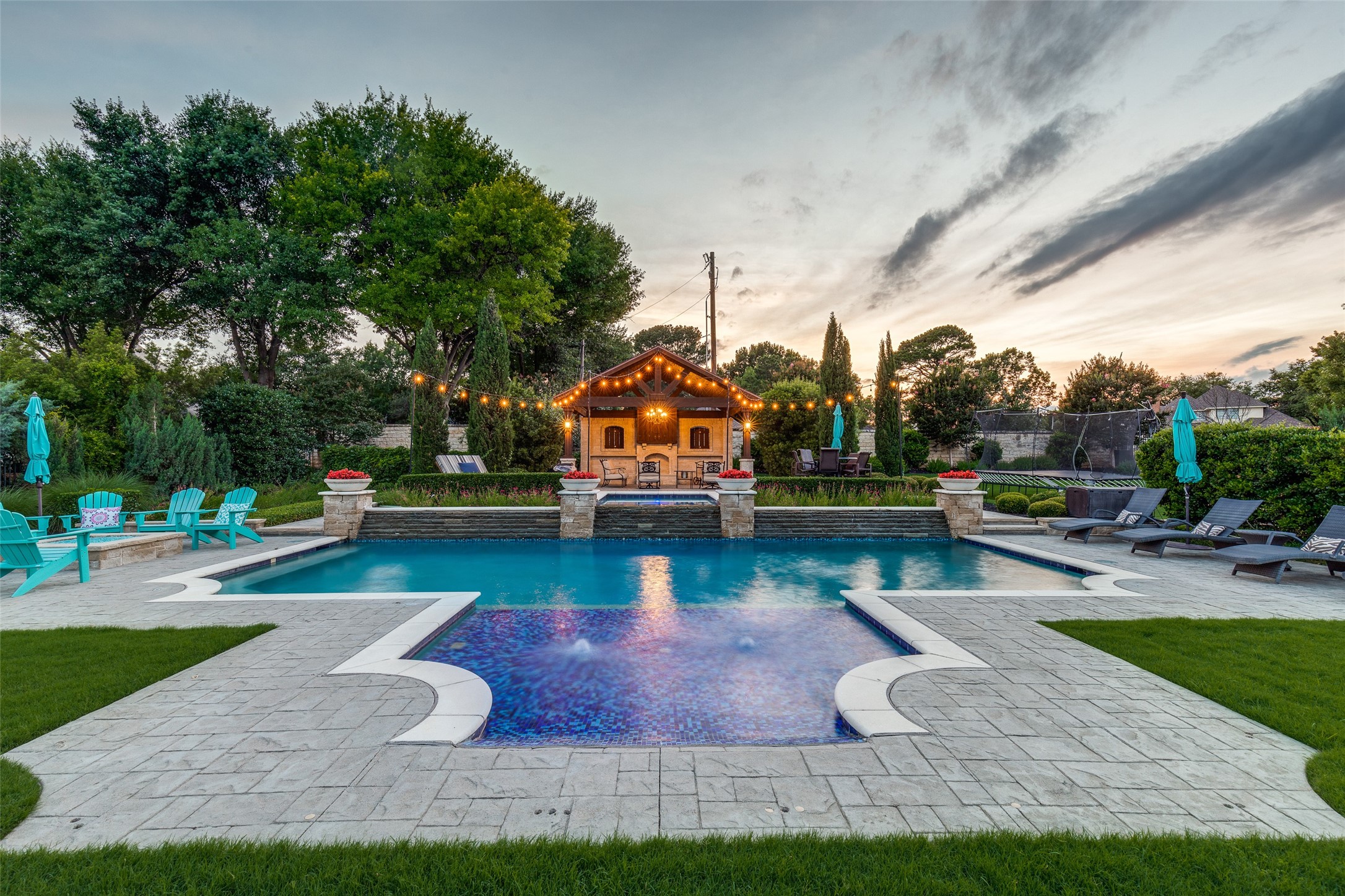 812 Lexington Terrace