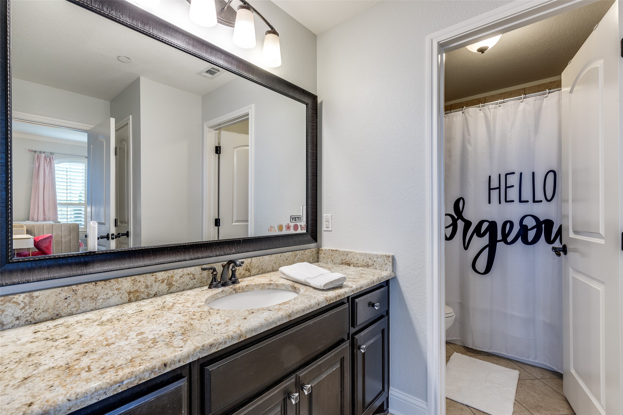 812 Lexington Terrace