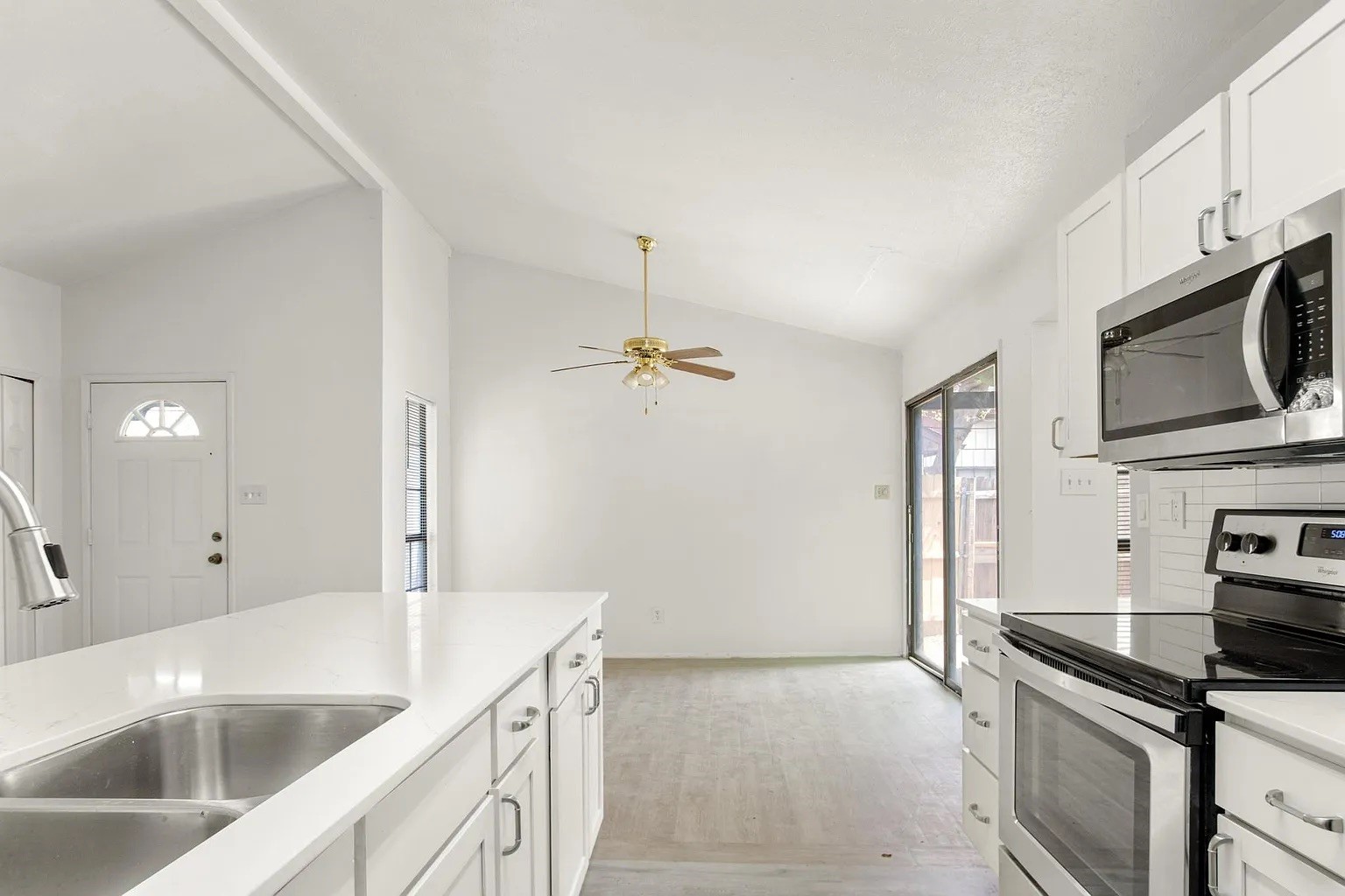 2438 Limestone Drive