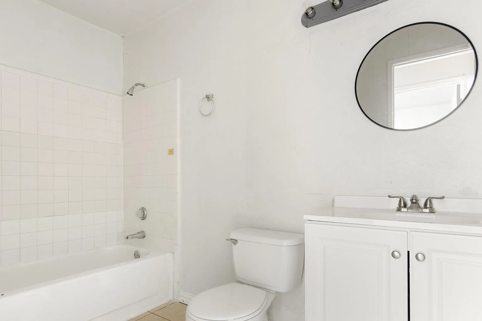 2438 Limestone Drive