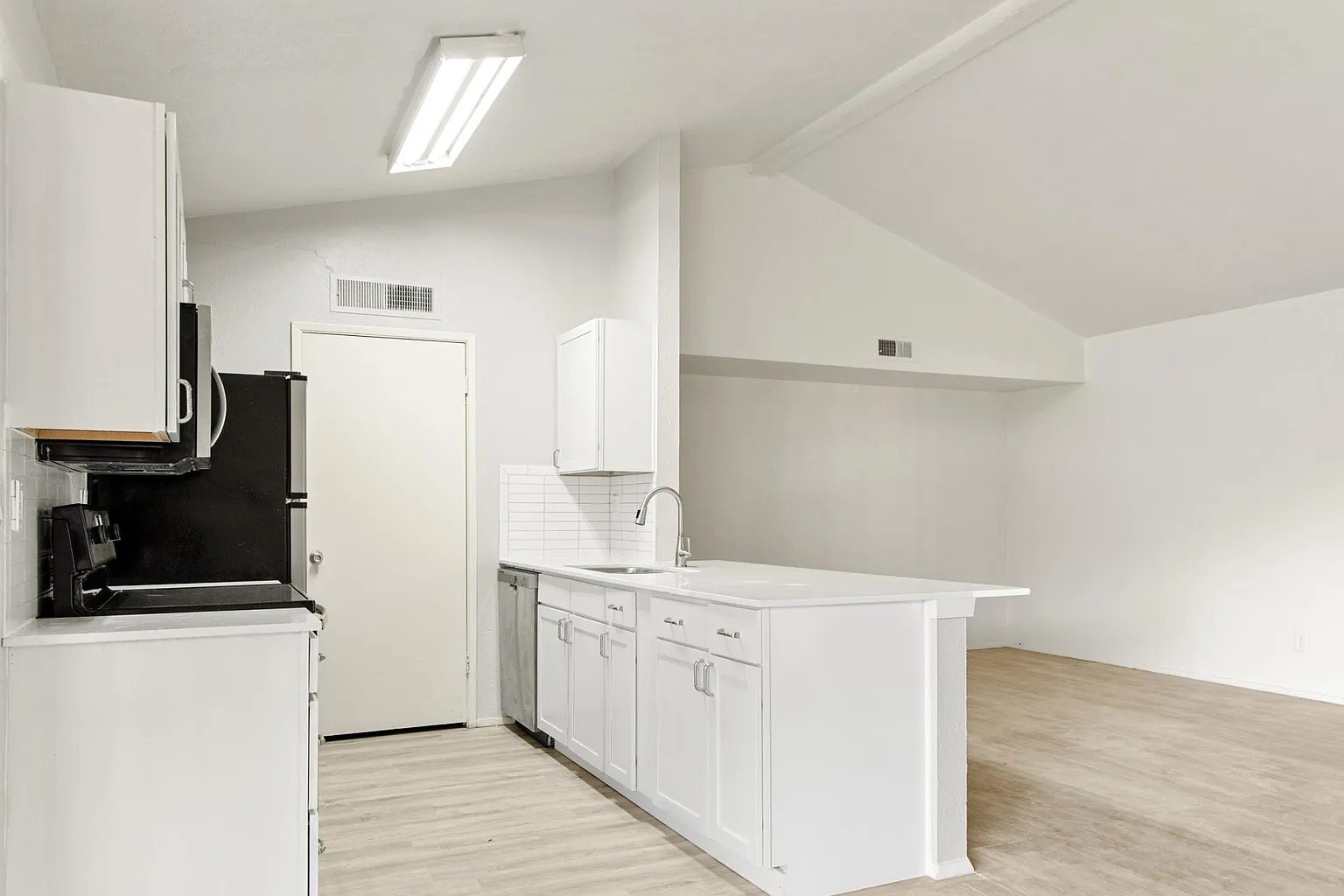 2438 Limestone Drive