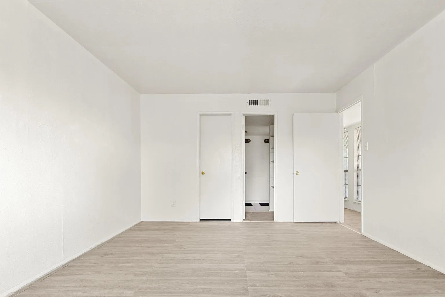 2438 Limestone Drive