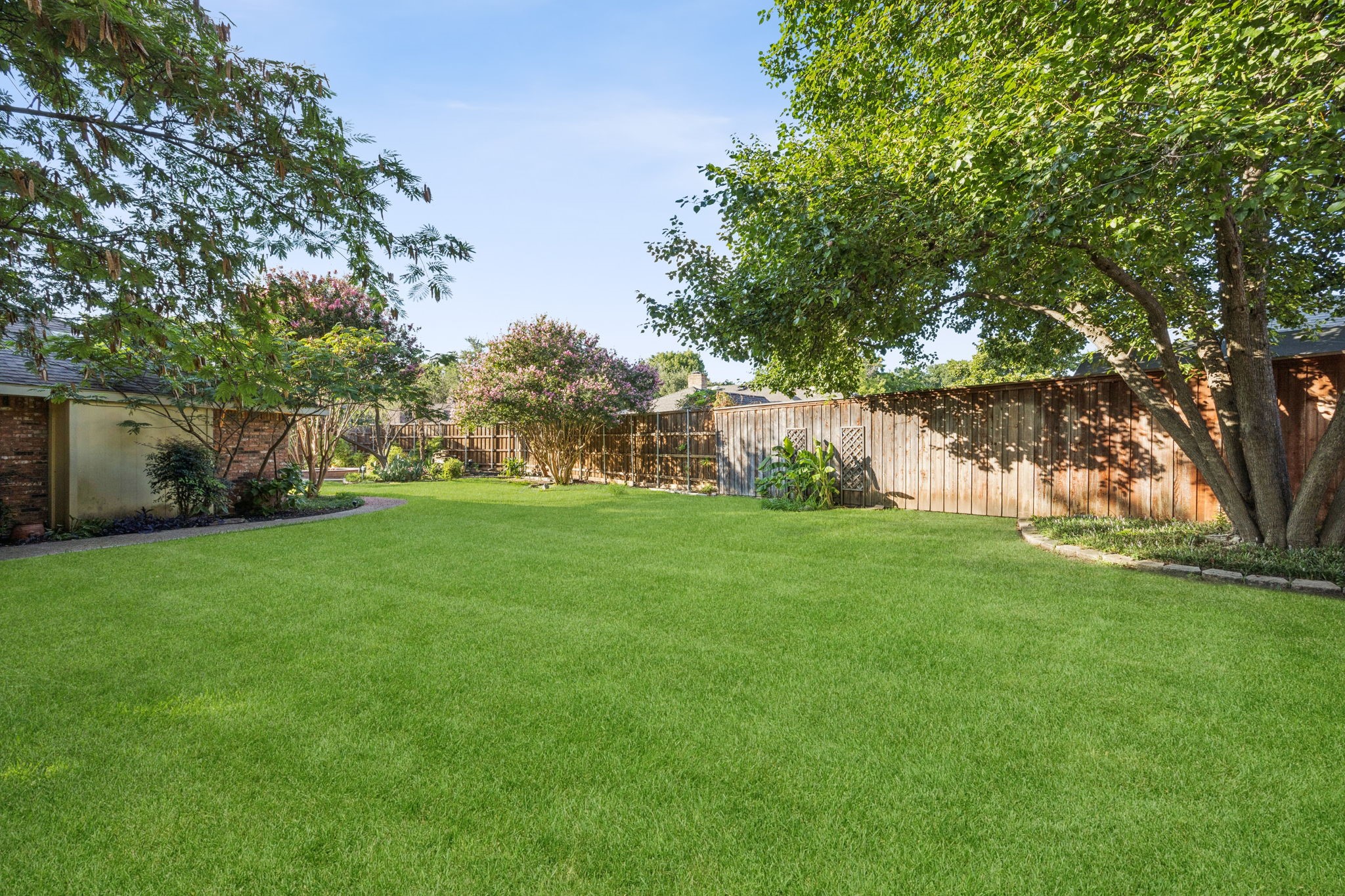 410 Glencrest Circle