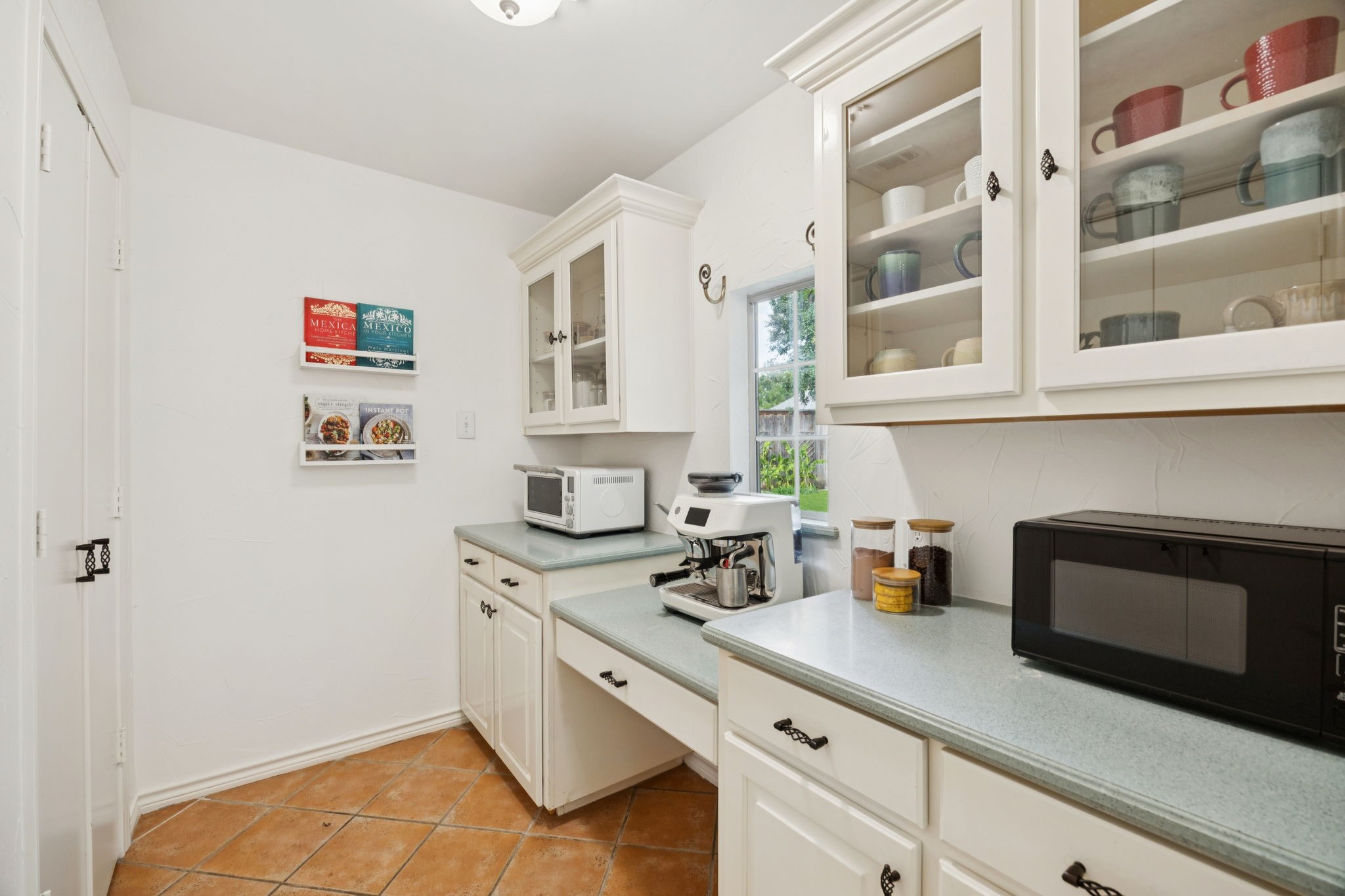 410 Glencrest Circle