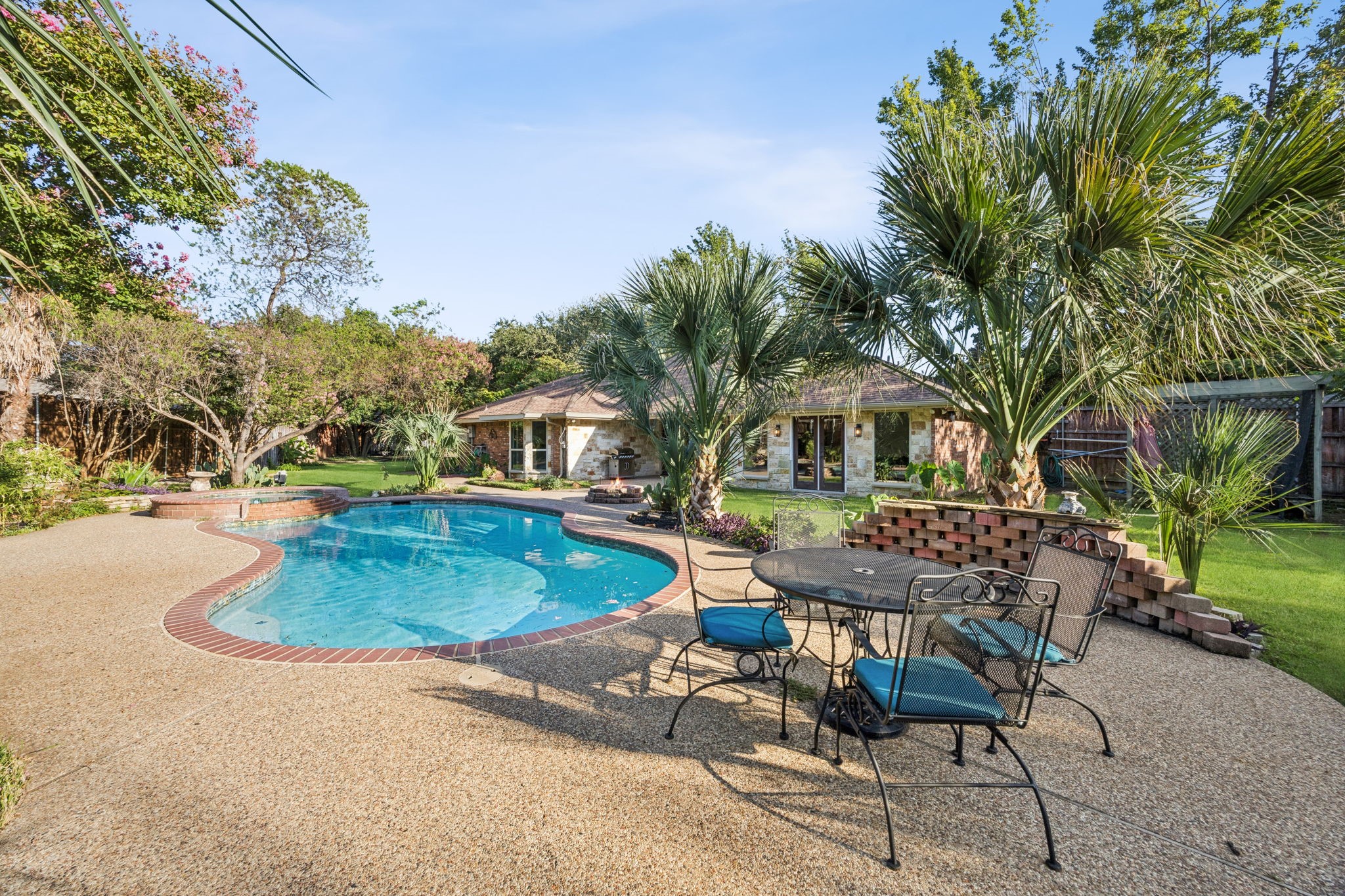410 Glencrest Circle