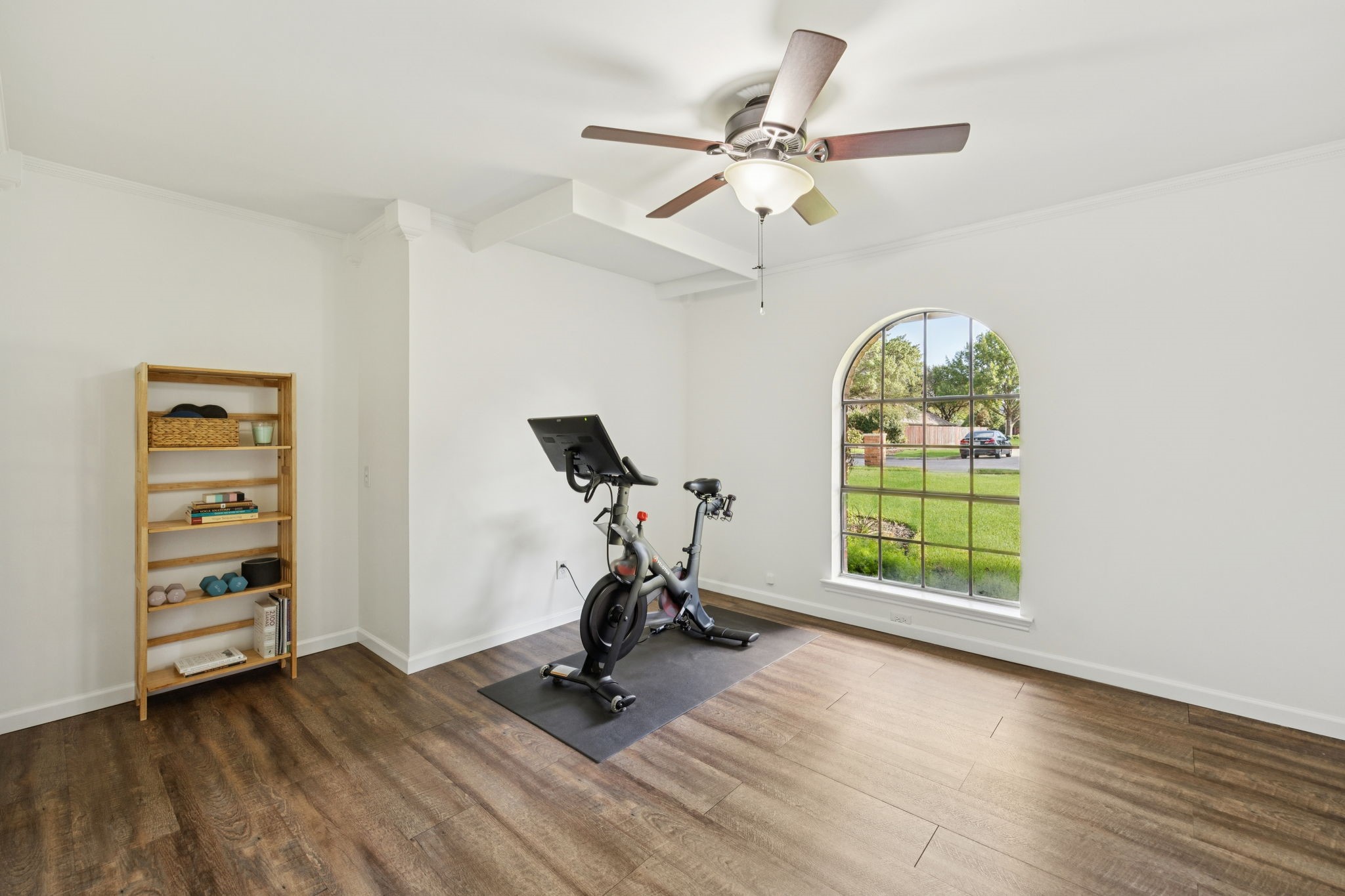 410 Glencrest Circle
