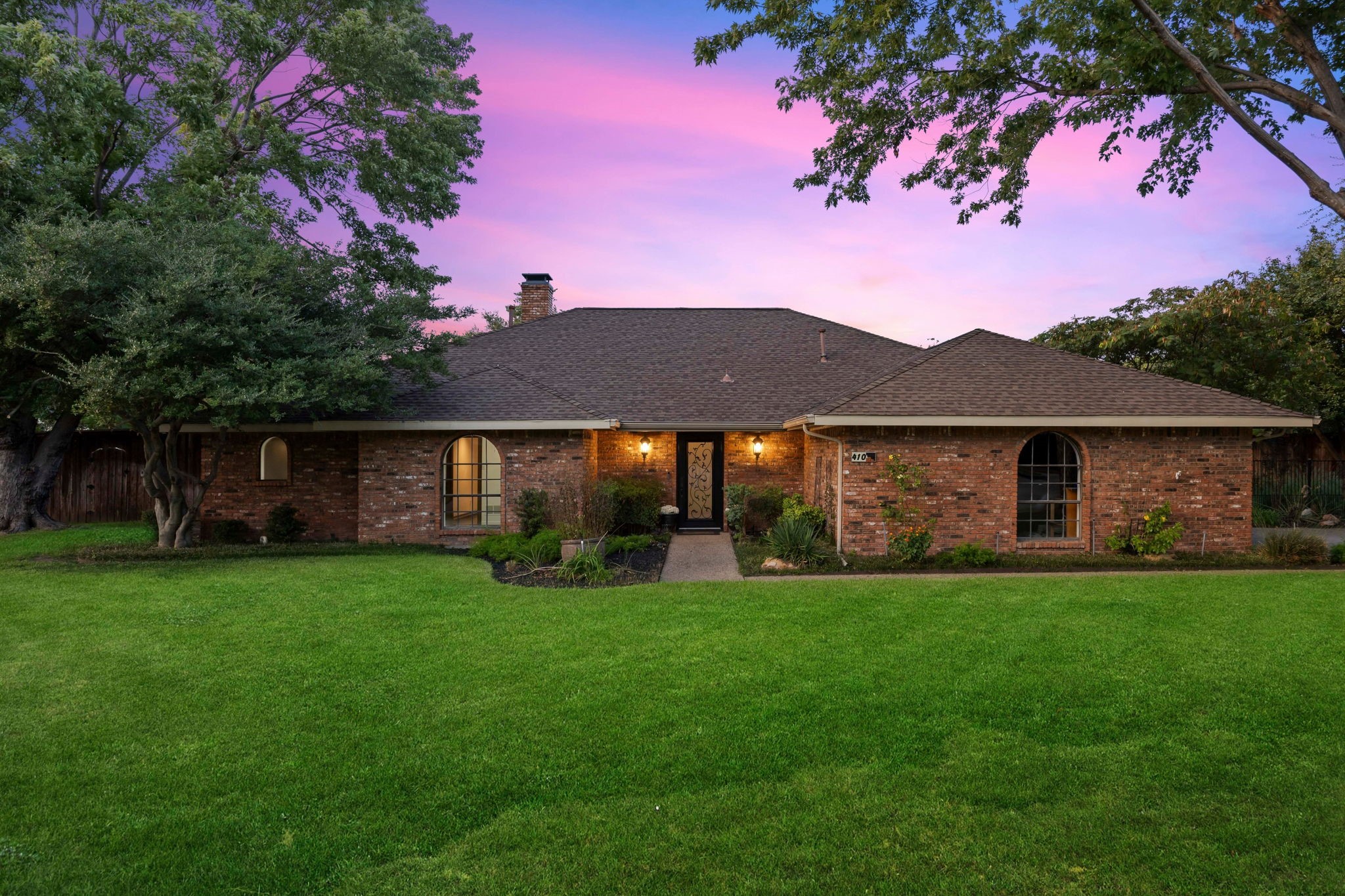 410 Glencrest Circle