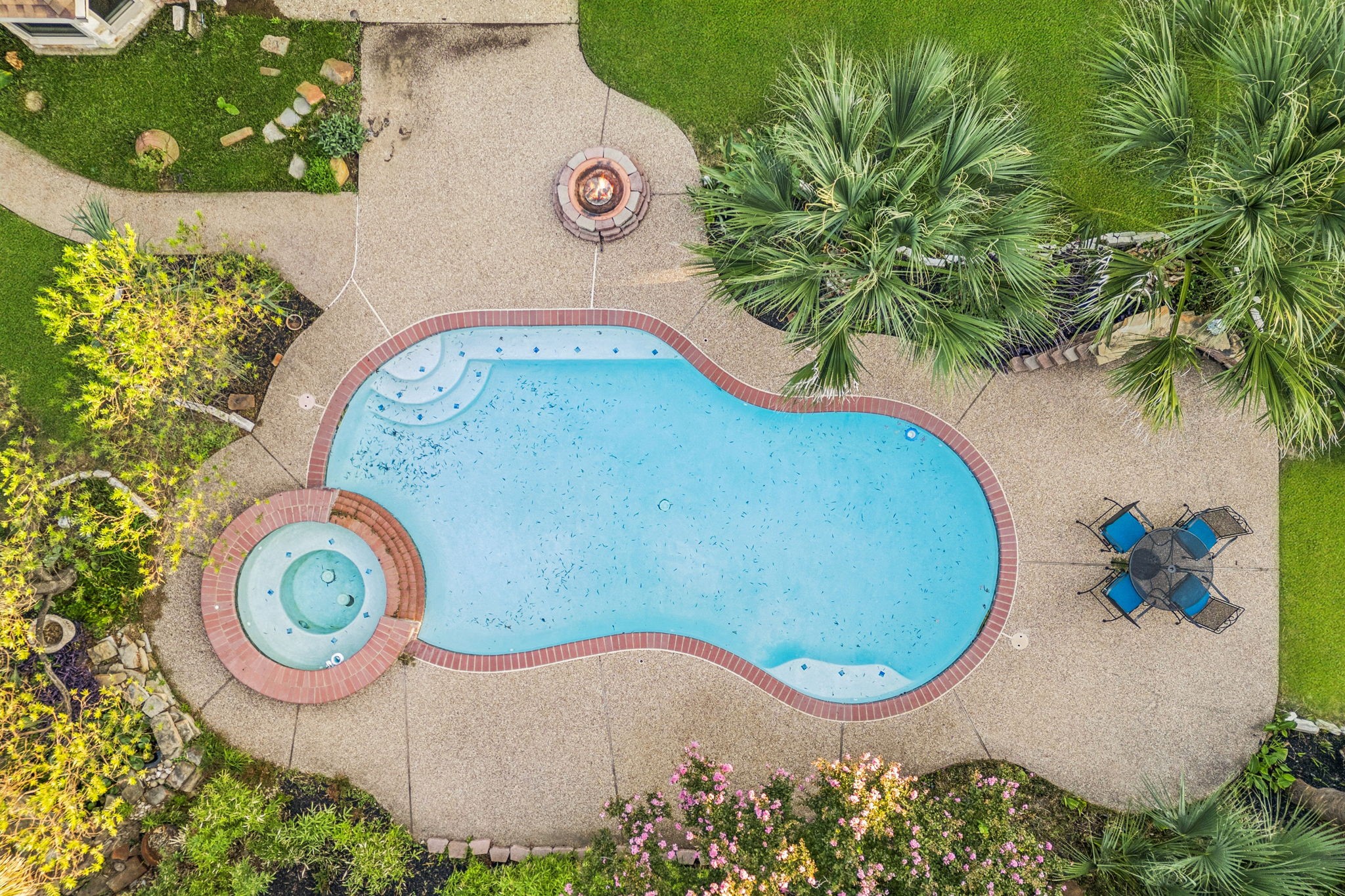 410 Glencrest Circle