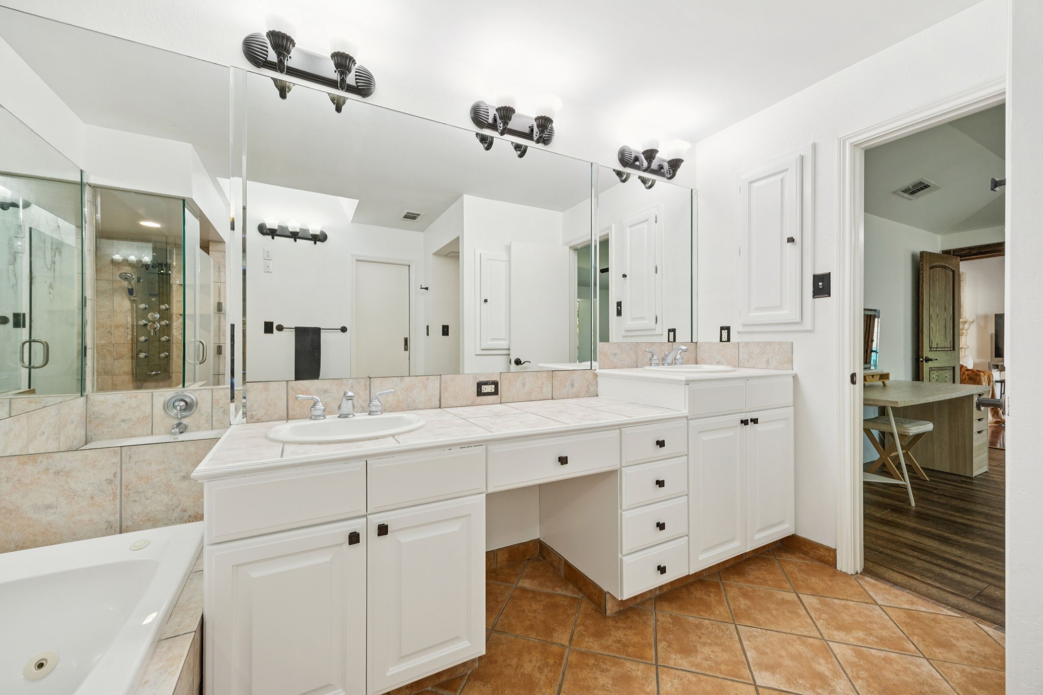 410 Glencrest Circle