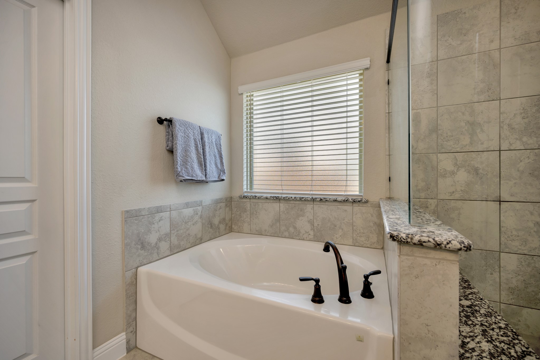 1102 Alderwood Drive