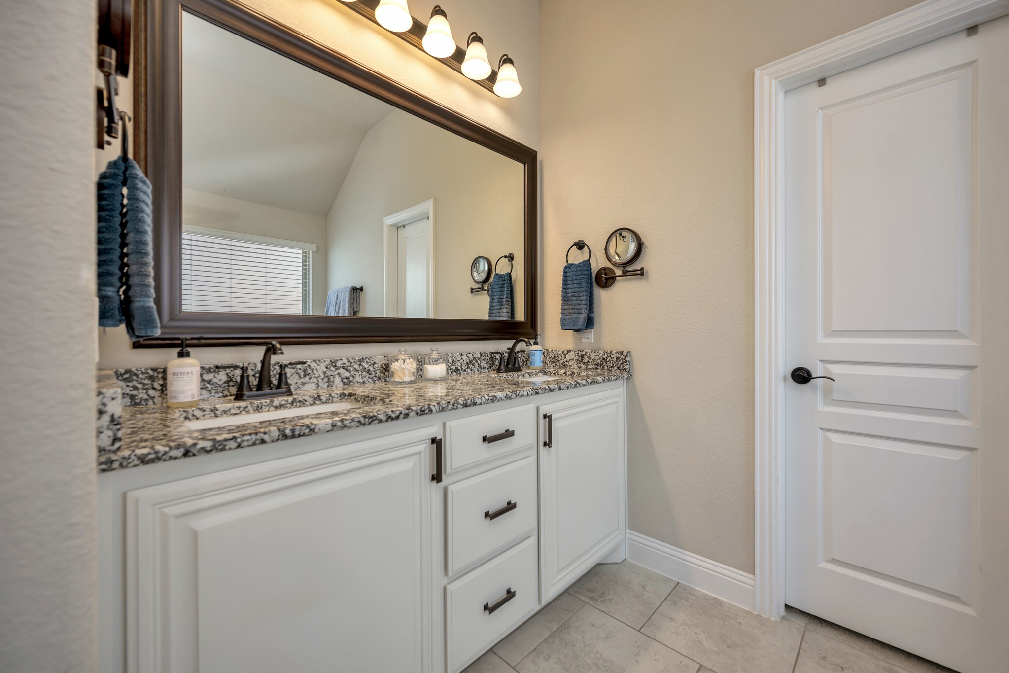 1102 Alderwood Drive