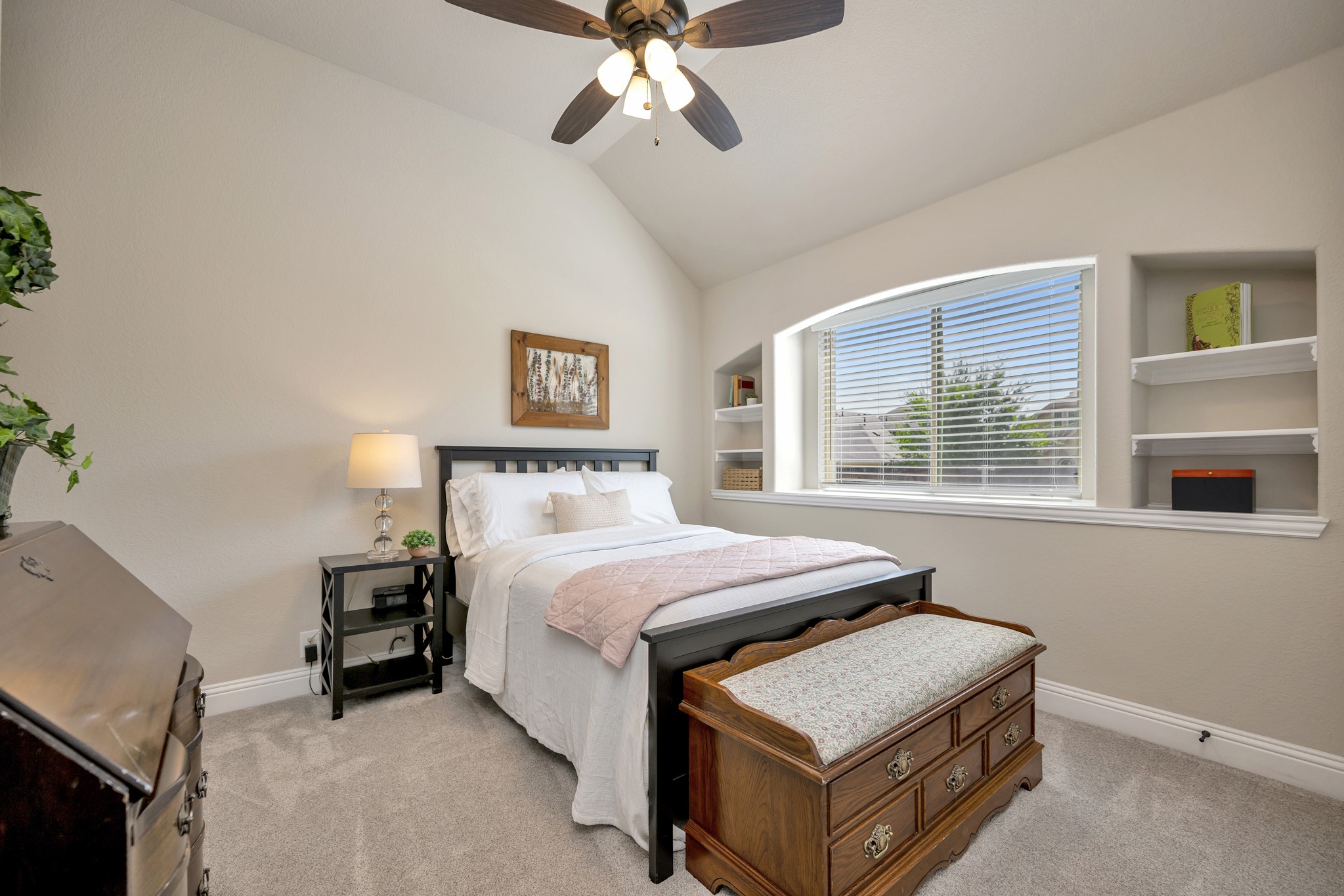 1102 Alderwood Drive