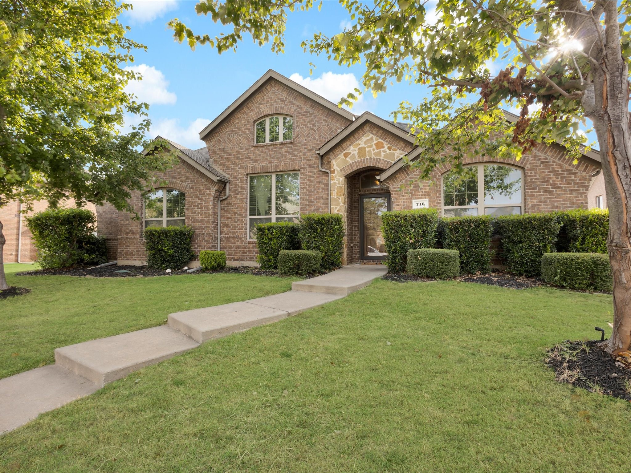 716 Saddlebrook Drive