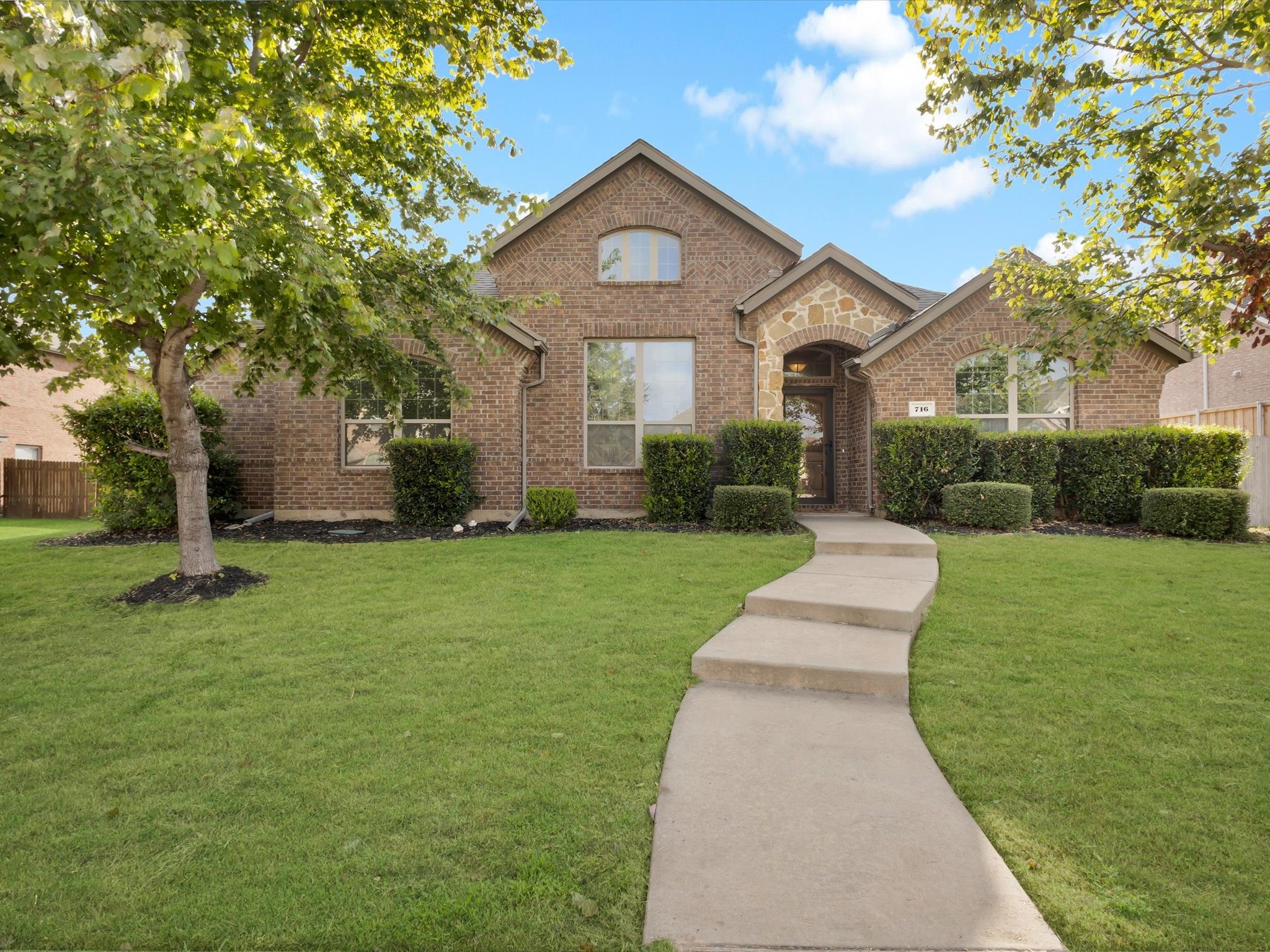 716 Saddlebrook Drive