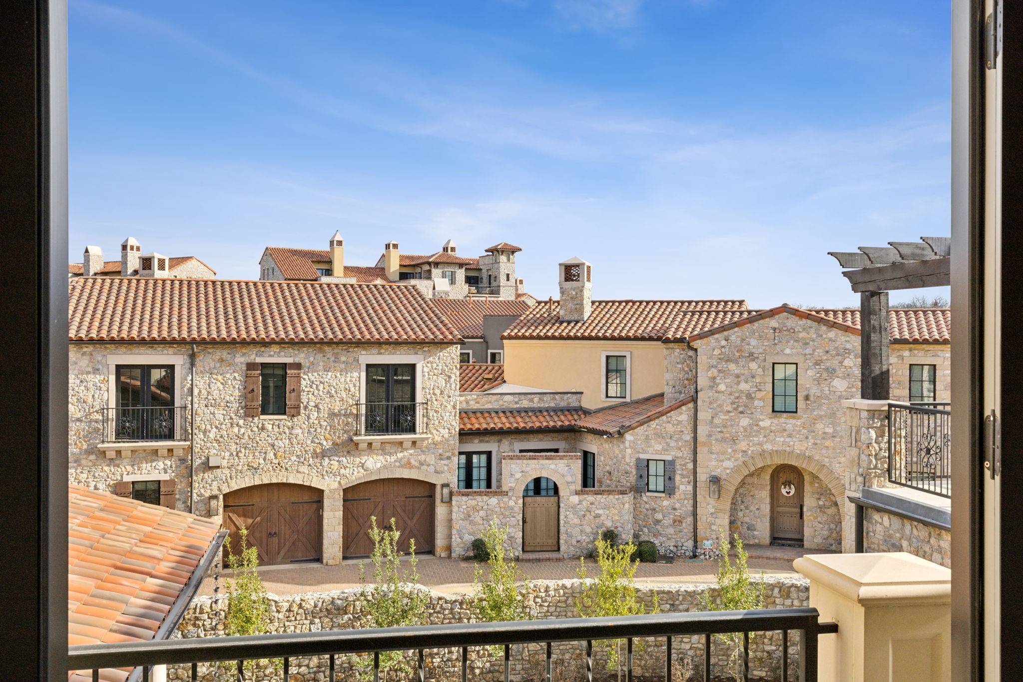 10 Catalonia Drive