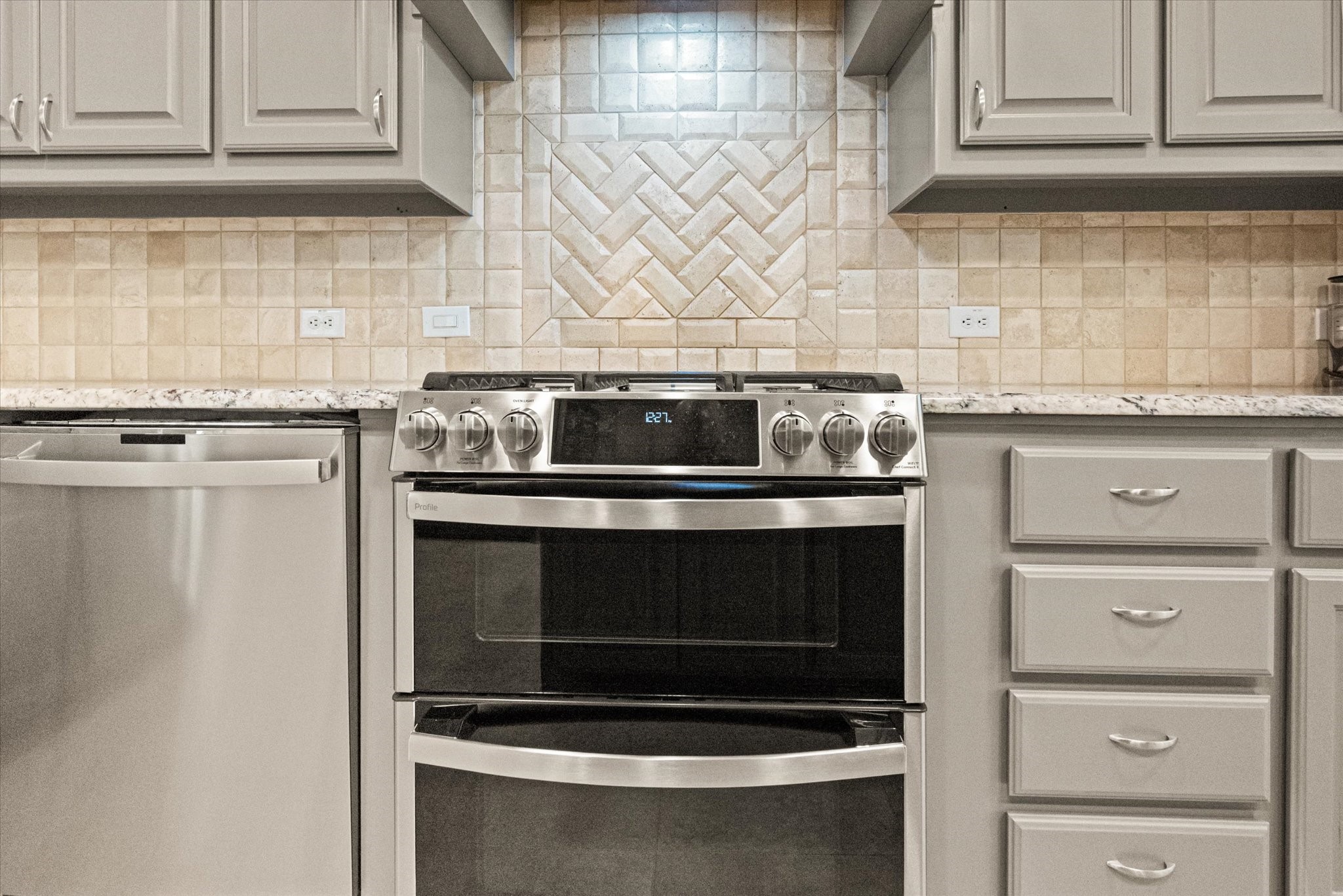 2645 Hundred Knights Drive