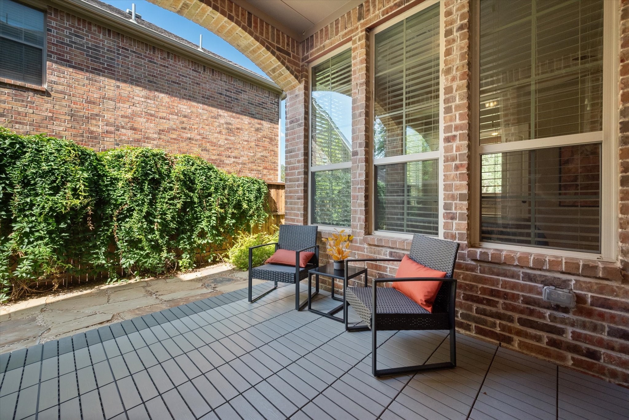 2645 Hundred Knights Drive