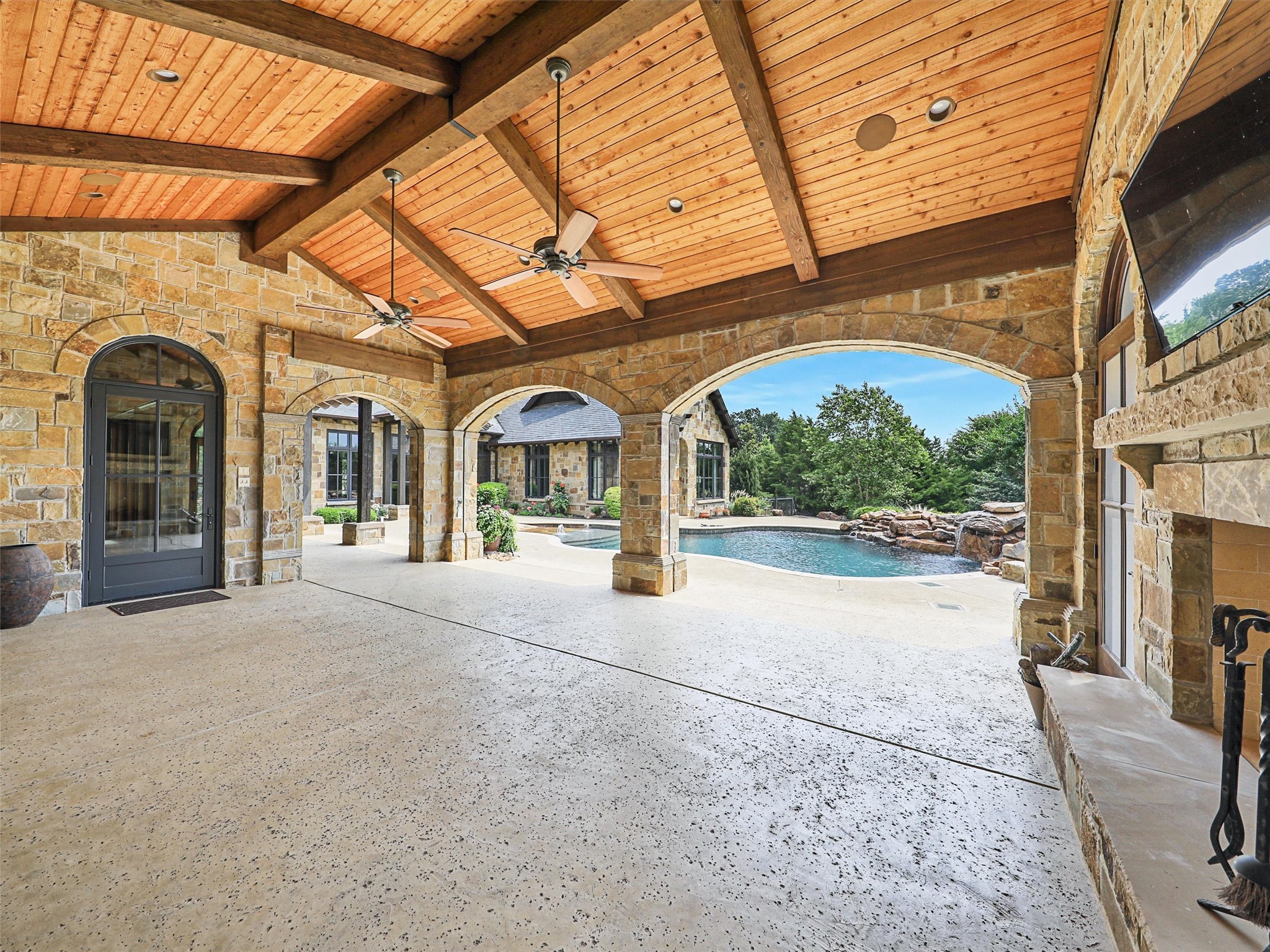 1117 Post Oak Place