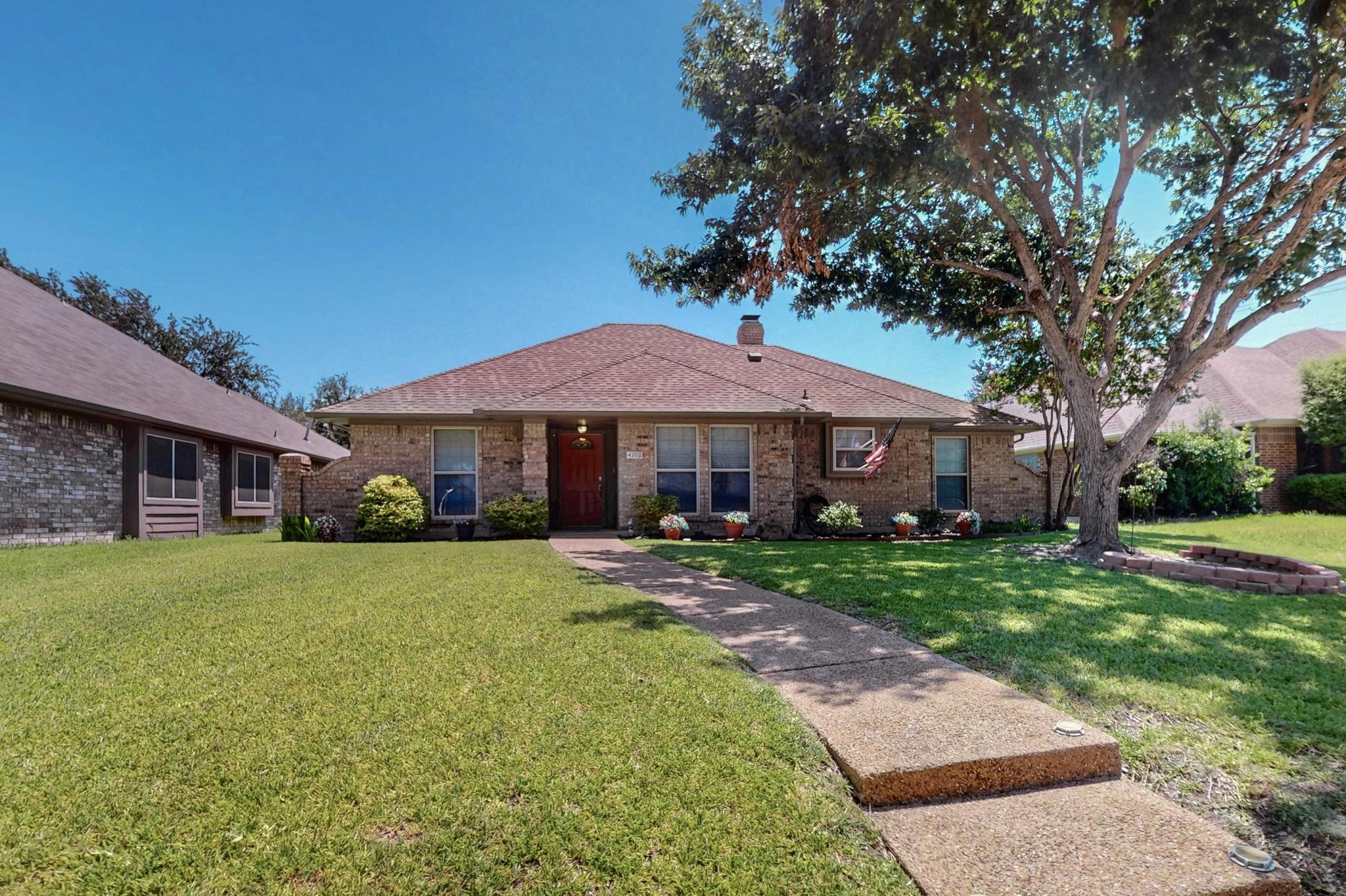 4202 Meadow Ridge Drive