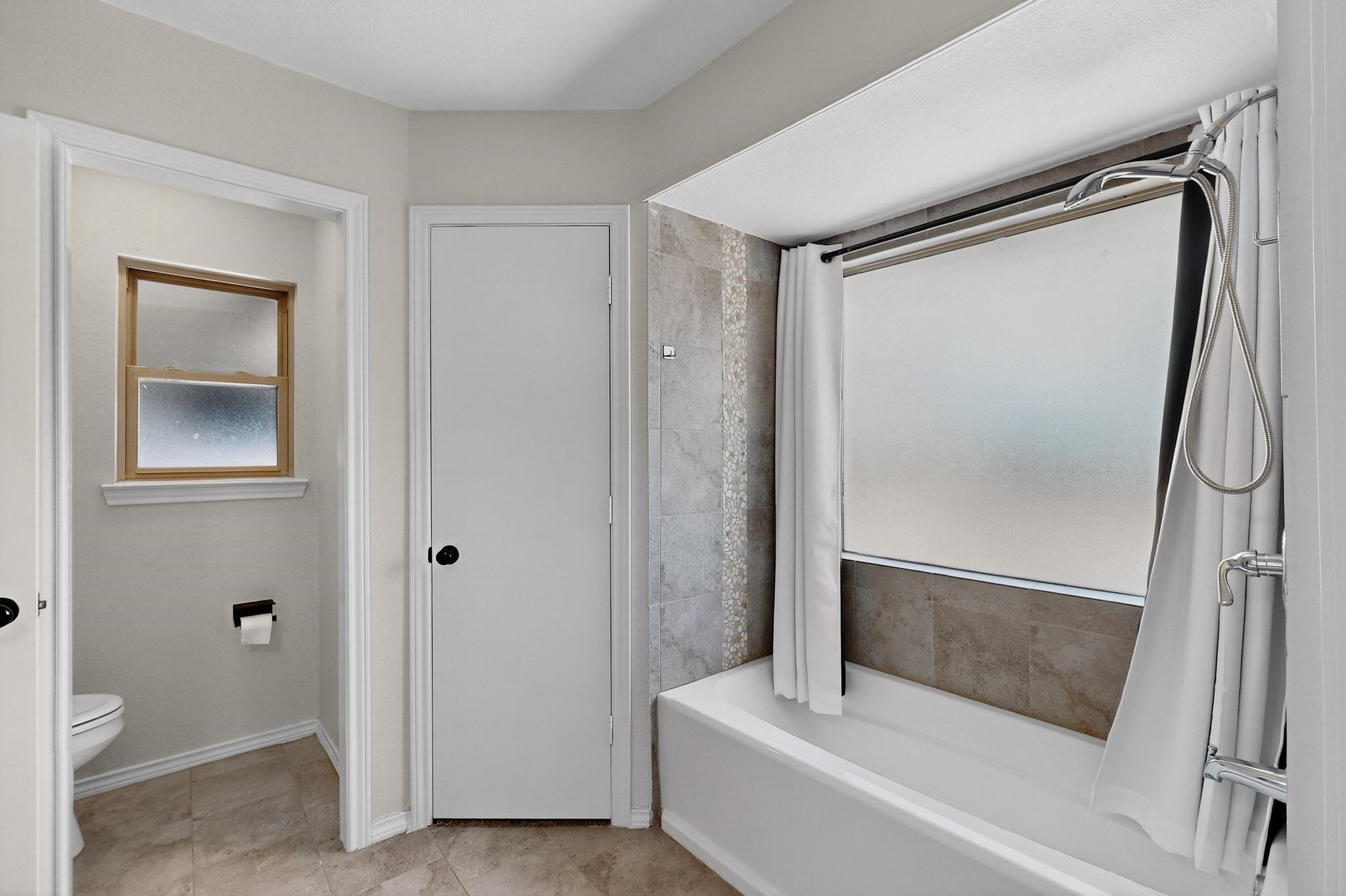 4202 Meadow Ridge Drive