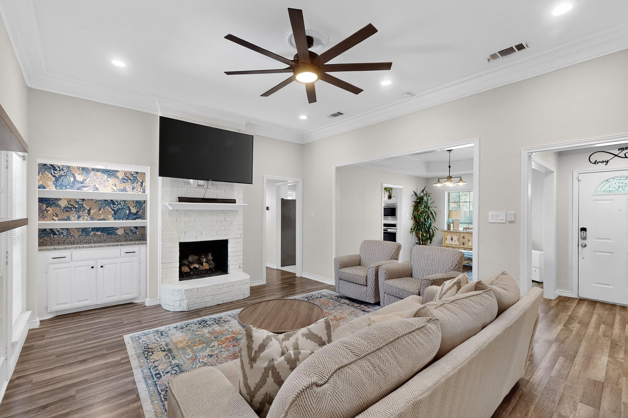 4202 Meadow Ridge Drive