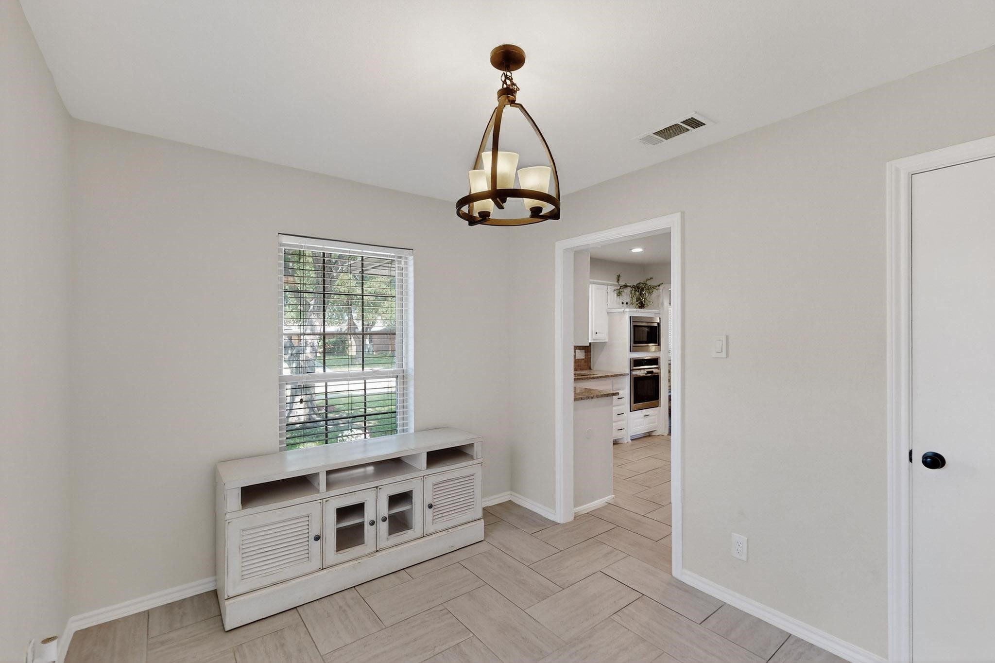 4202 Meadow Ridge Drive