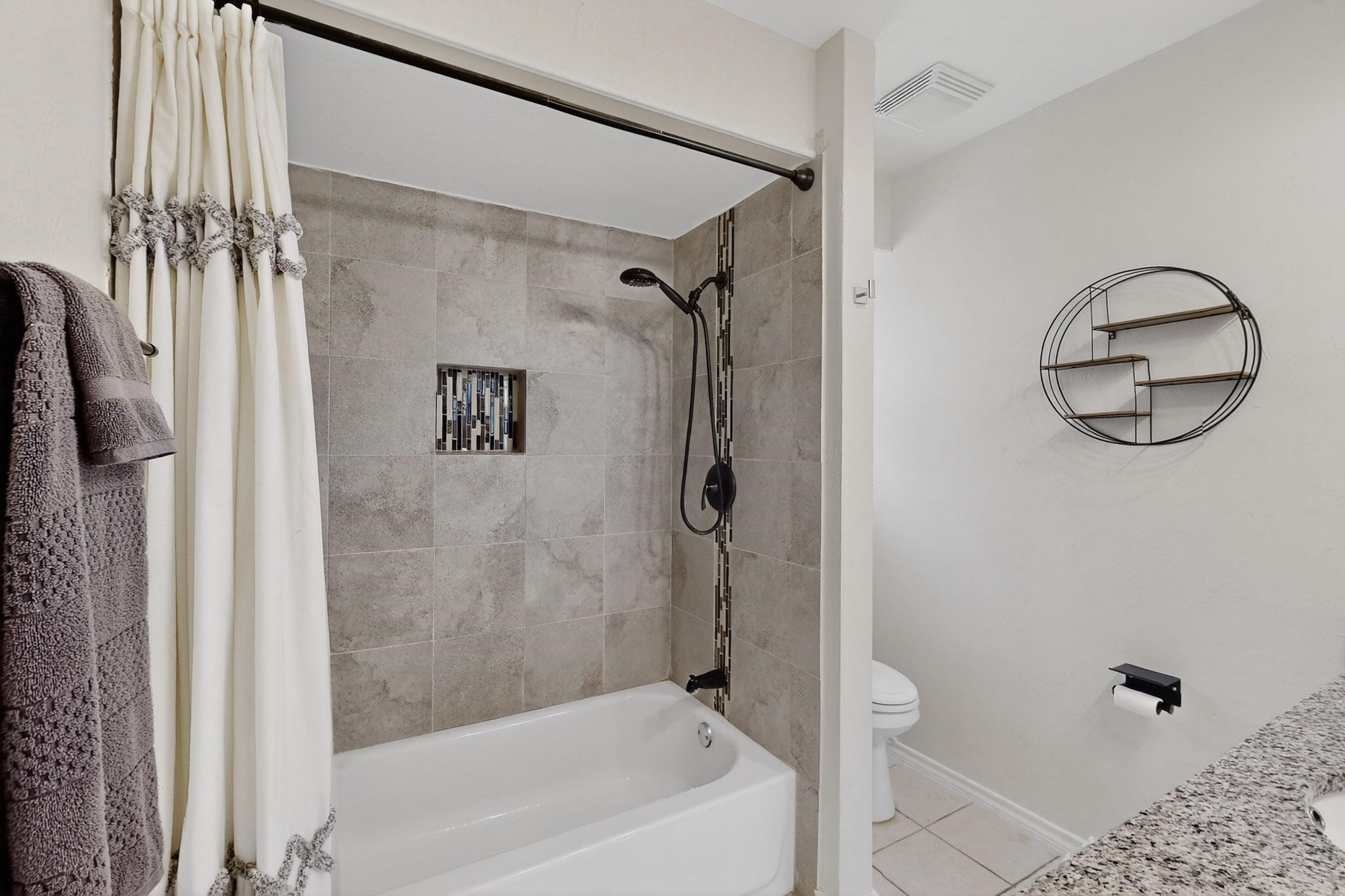 4202 Meadow Ridge Drive