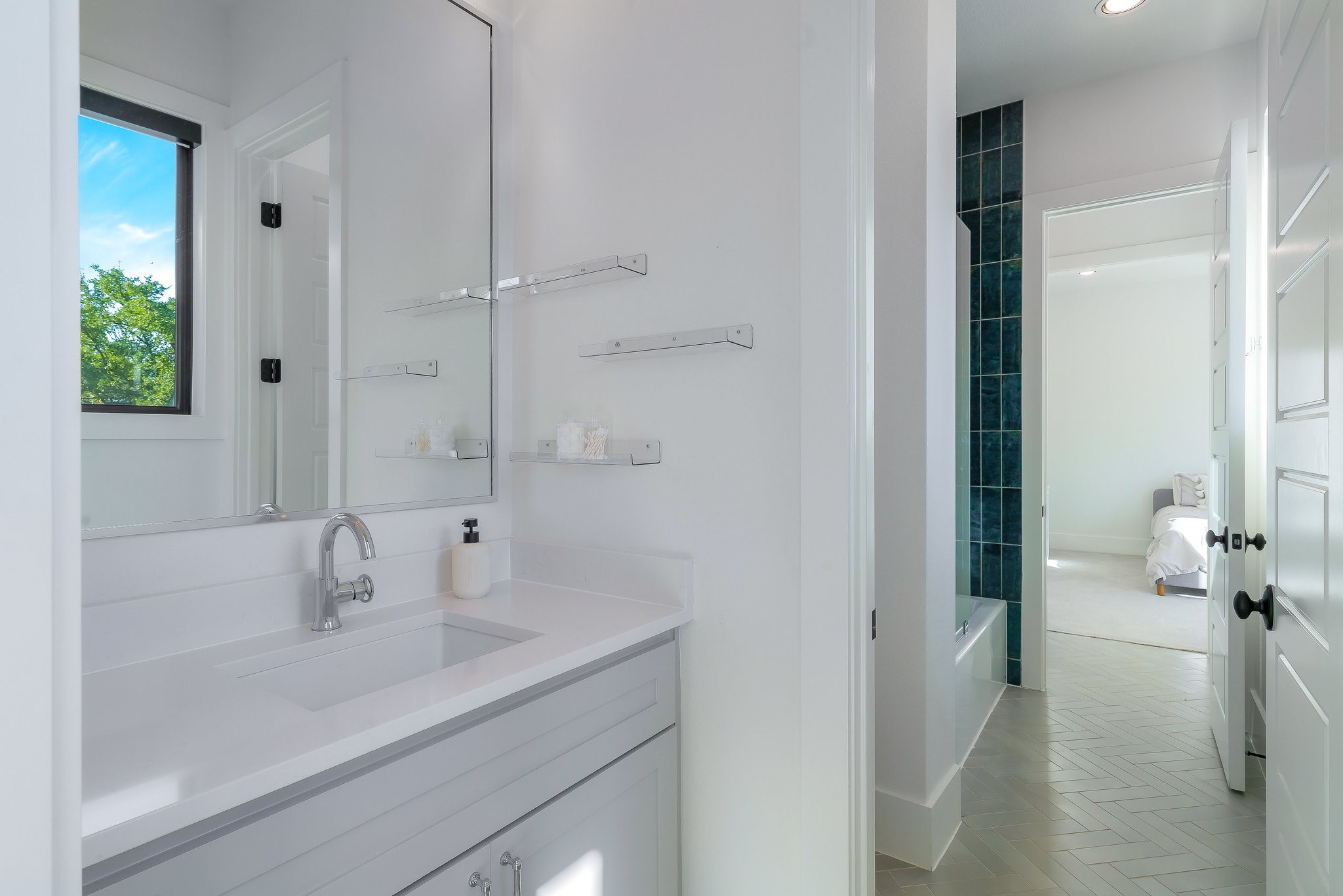 3311 Regent Drive