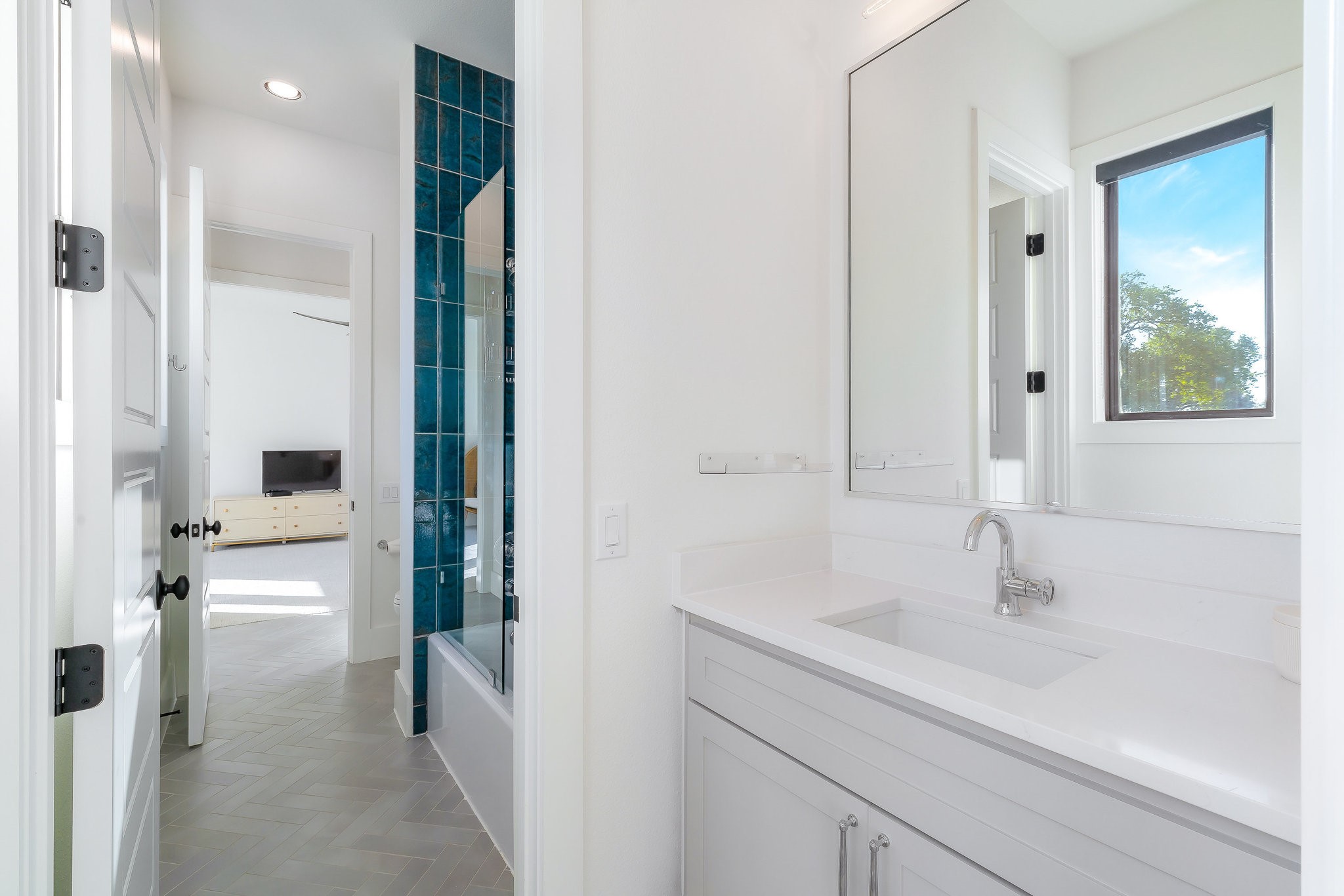3311 Regent Drive