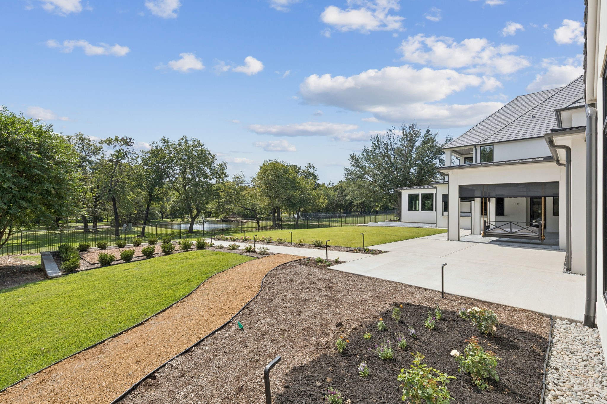1847 Broken Bend Drive