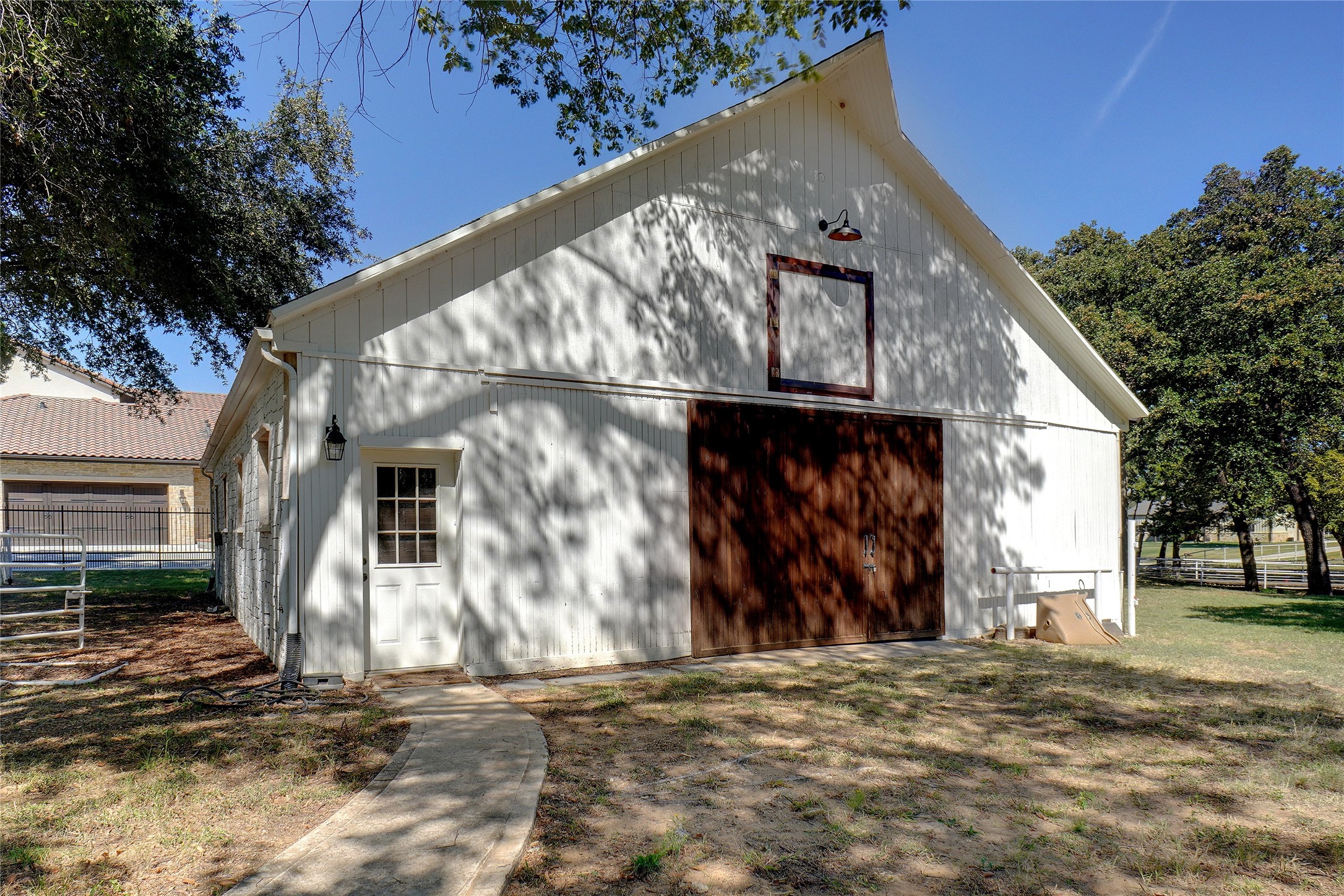 1285 Shady Oaks Drive